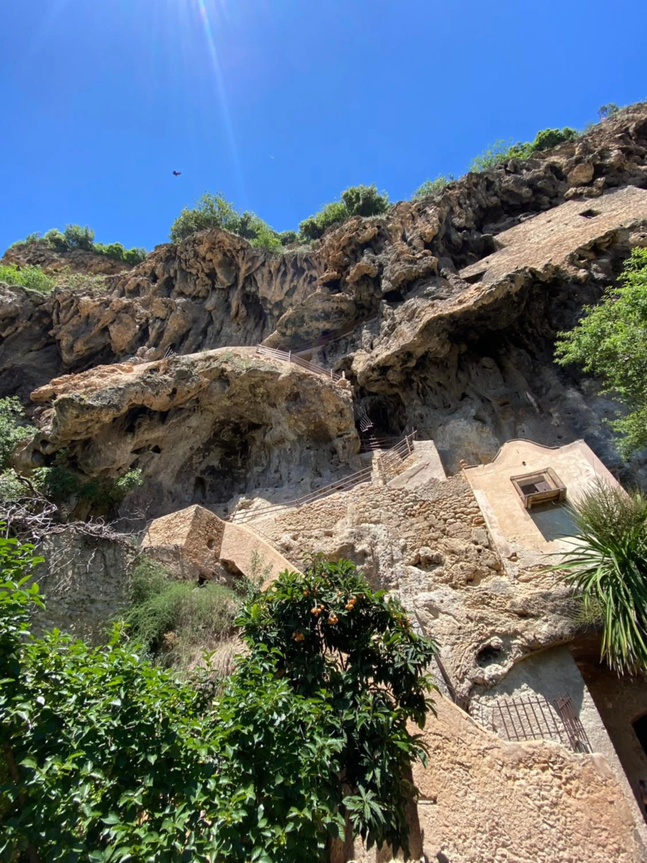 Nearby landmark in LOU CALEN