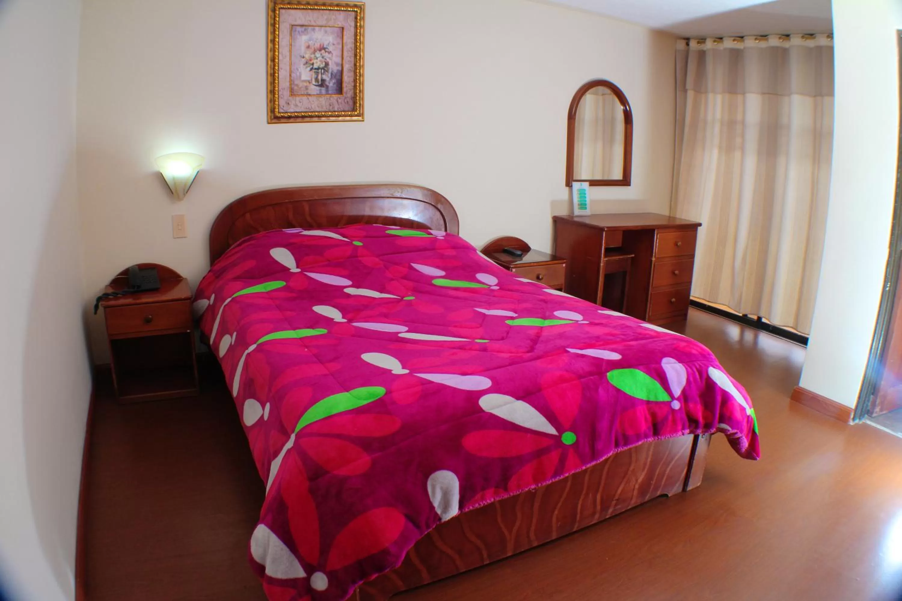 Bed in Hotel Santa Isabel 2