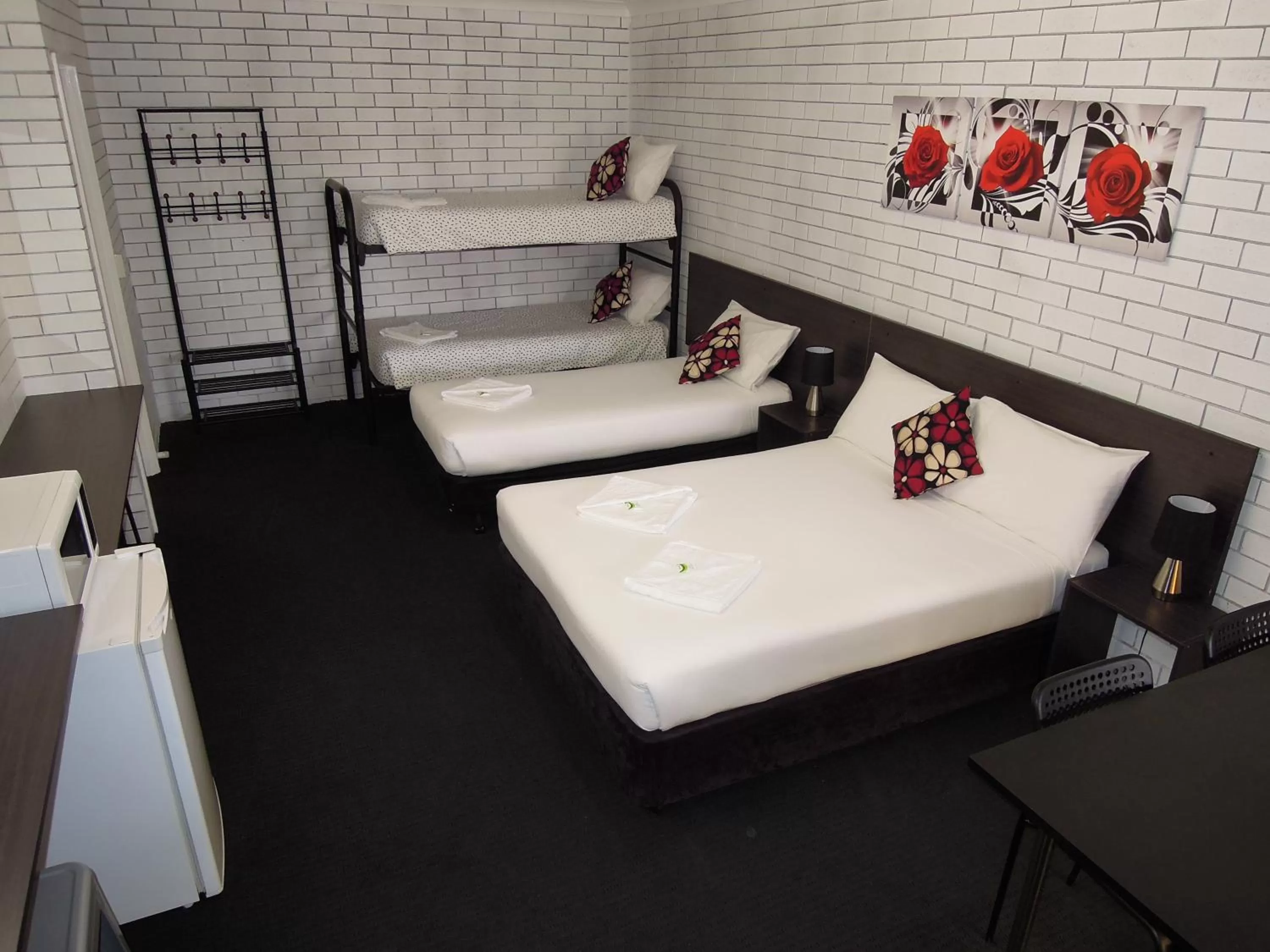 Bed in Jackaroo Apartments