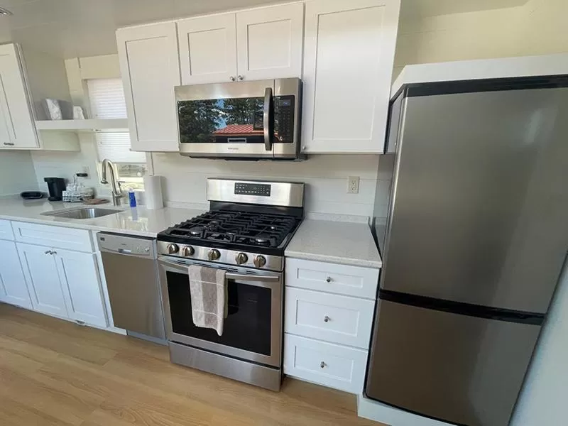 Kitchen or kitchenette, Kitchen/Kitchenette in Natura Treescape Resort