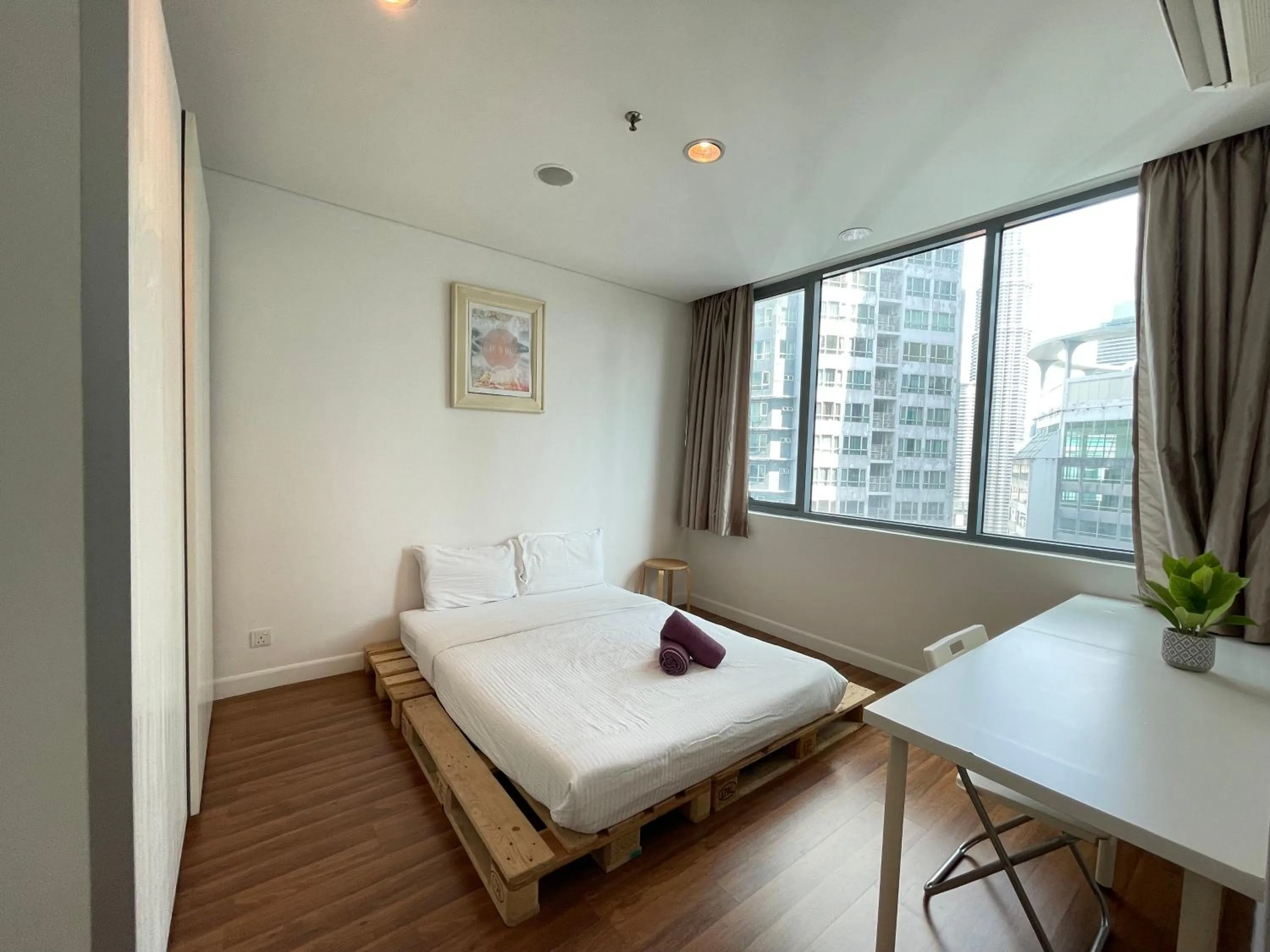 Bed in Mercu Summer Suite KLCC @ Penguin Homes