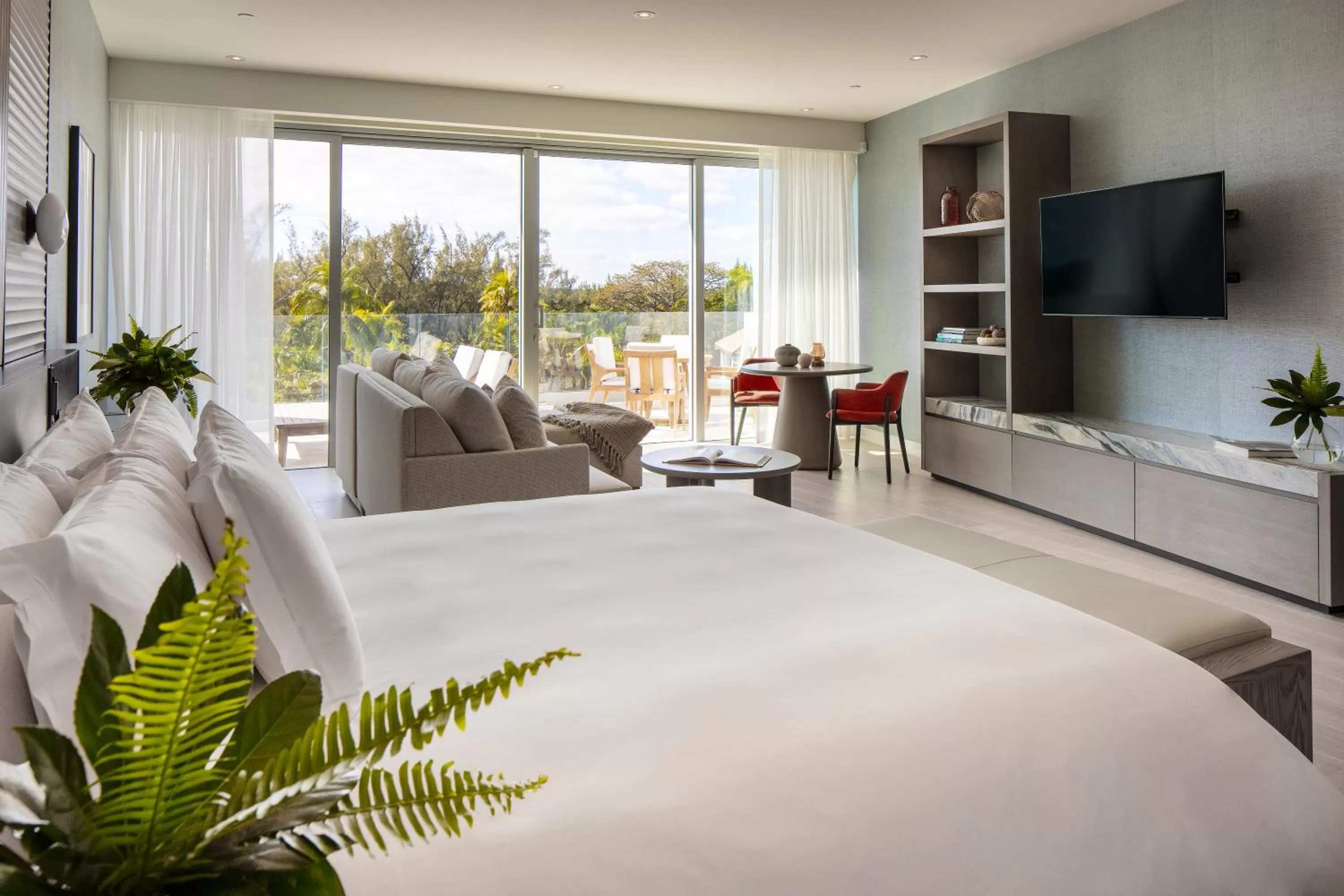 Photo of the whole room, Bed in Goldwynn Resort & Residences