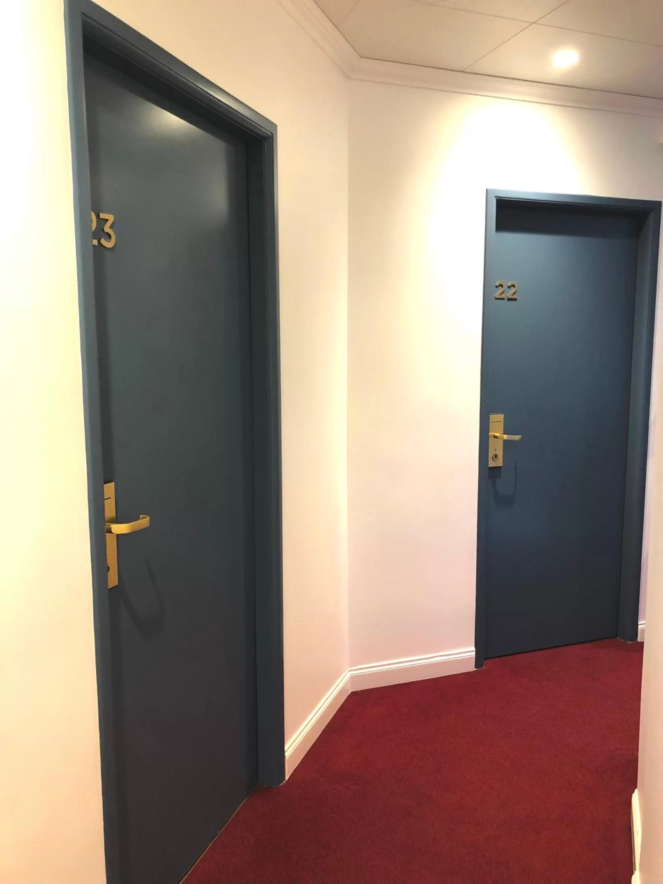 Property building in Hôtel Porte Mars Reims Gare Centre Arena