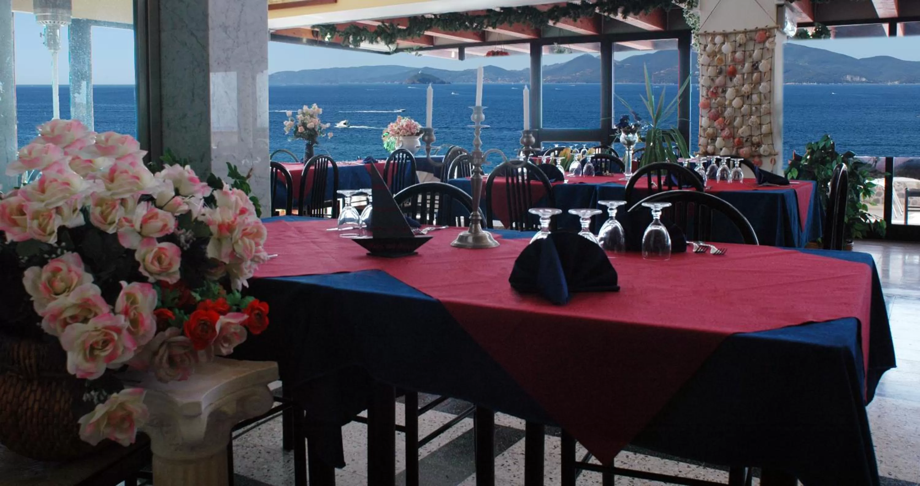 Restaurant/places to eat in Hotel Esperia