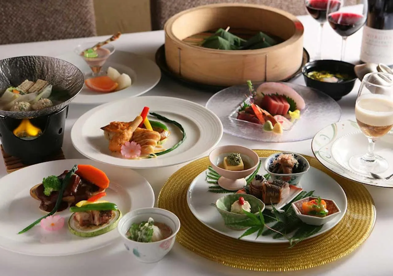 Food close-up in Aura Tachibana