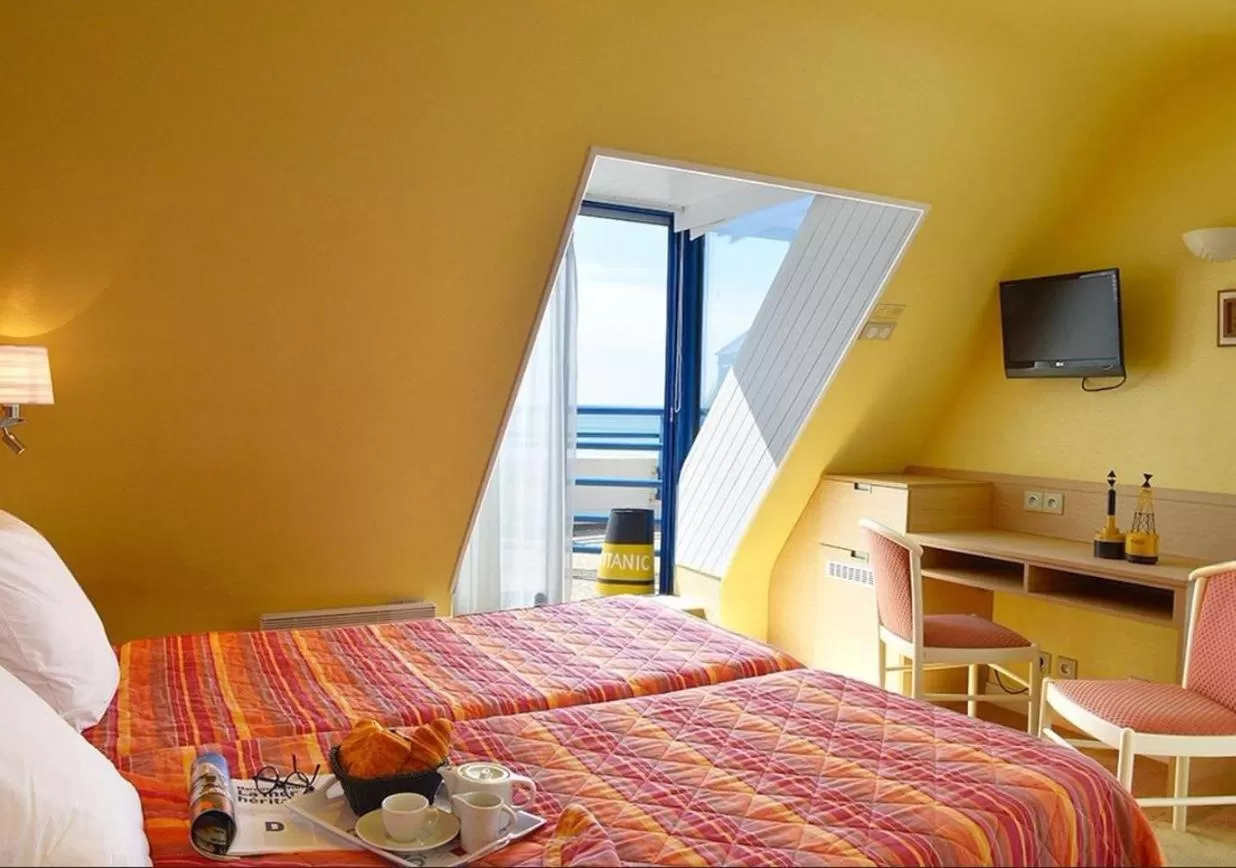 Photo of the whole room, Bed in Breiz Armor