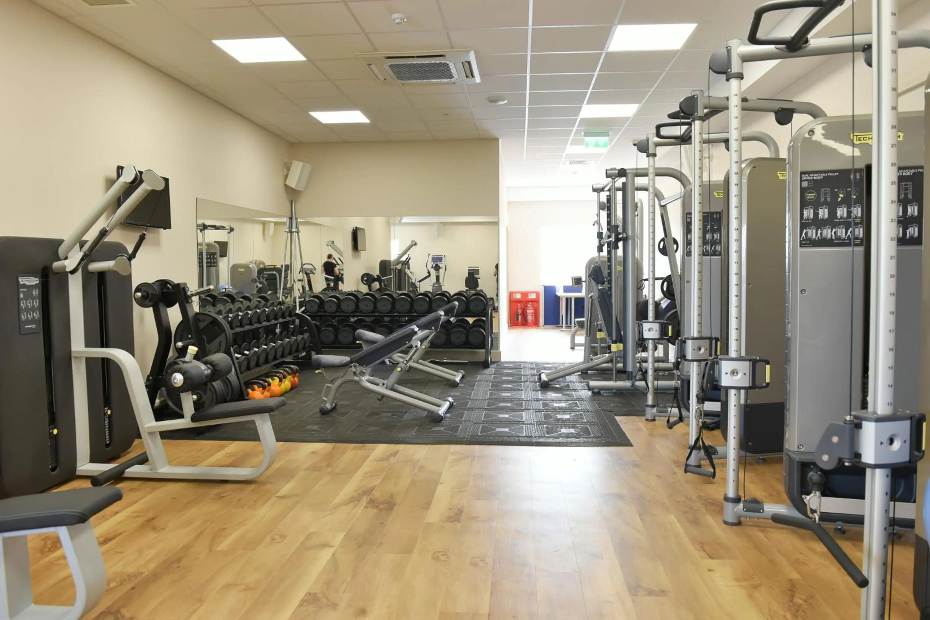 Fitness centre/facilities in Southview Park Hotel