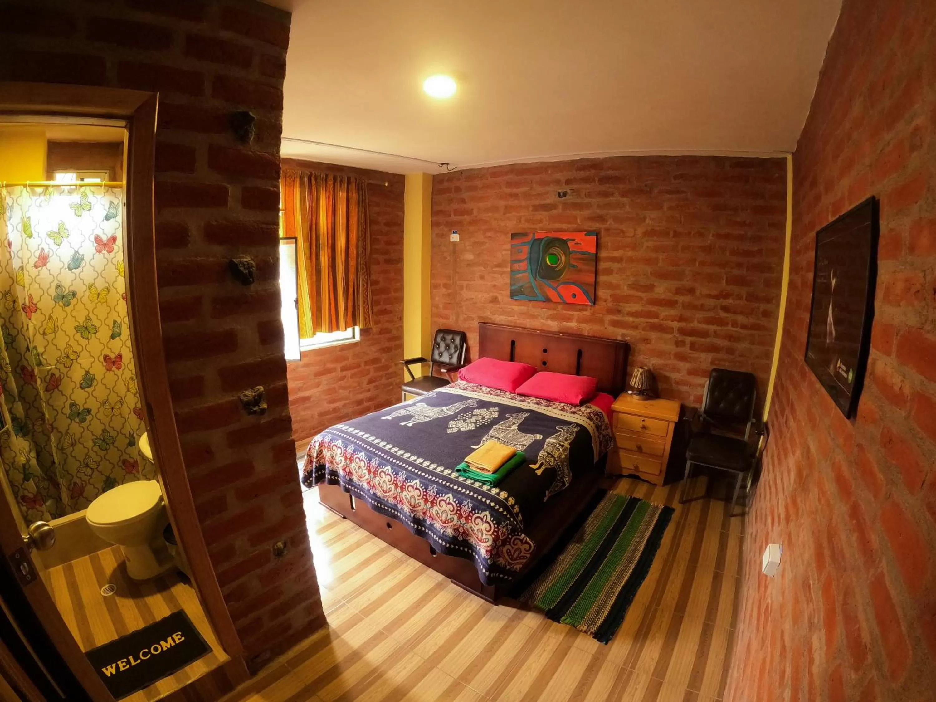 Photo of the whole room in Hostal La Casa Amarilla City