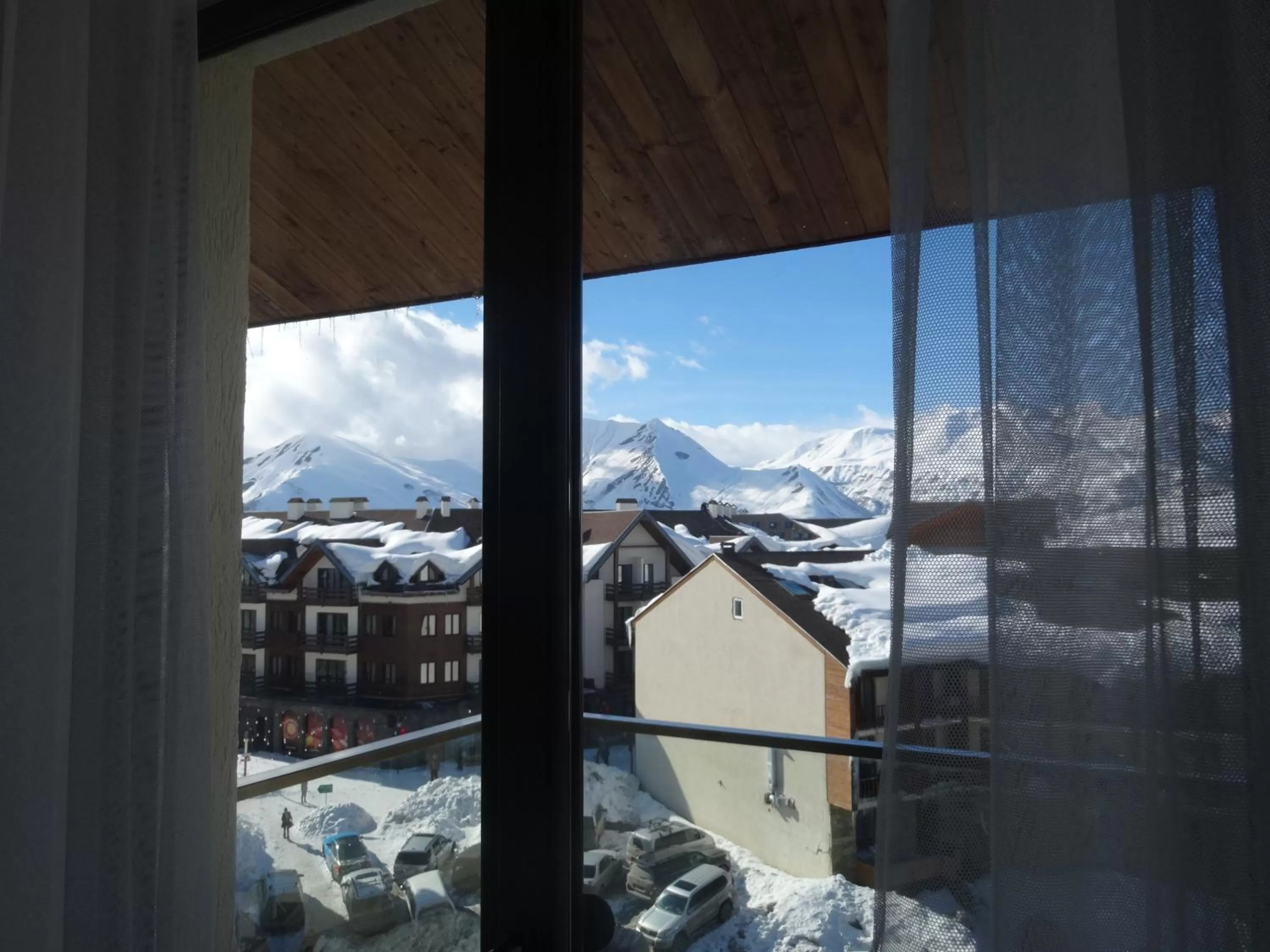 Winter in Frozen View New Gudauri