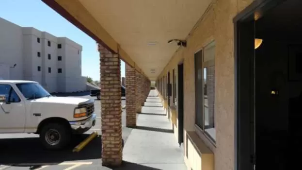 Facade/entrance in Windsor Inn Lake Havasu City