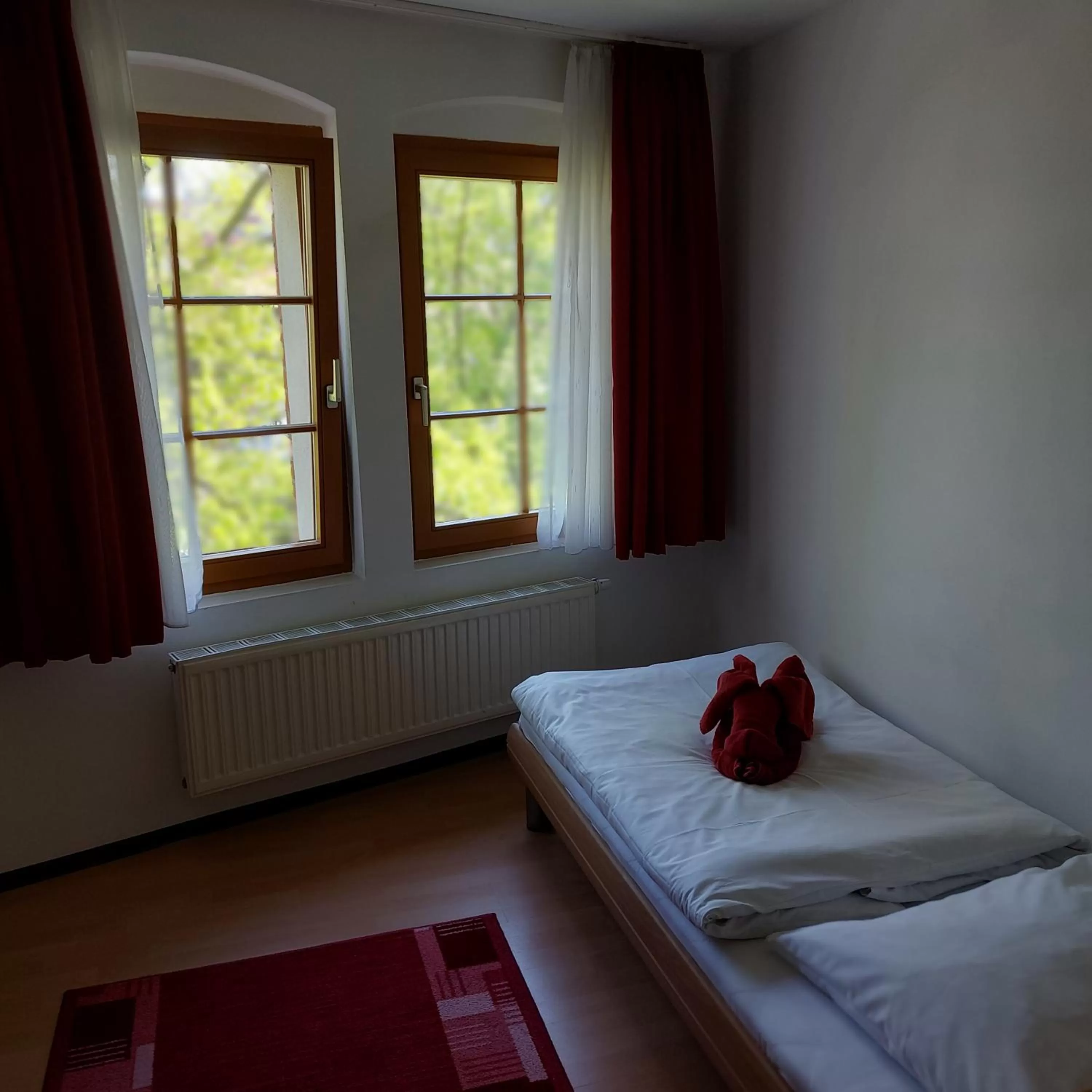 River view, Bed in Picobello Pension