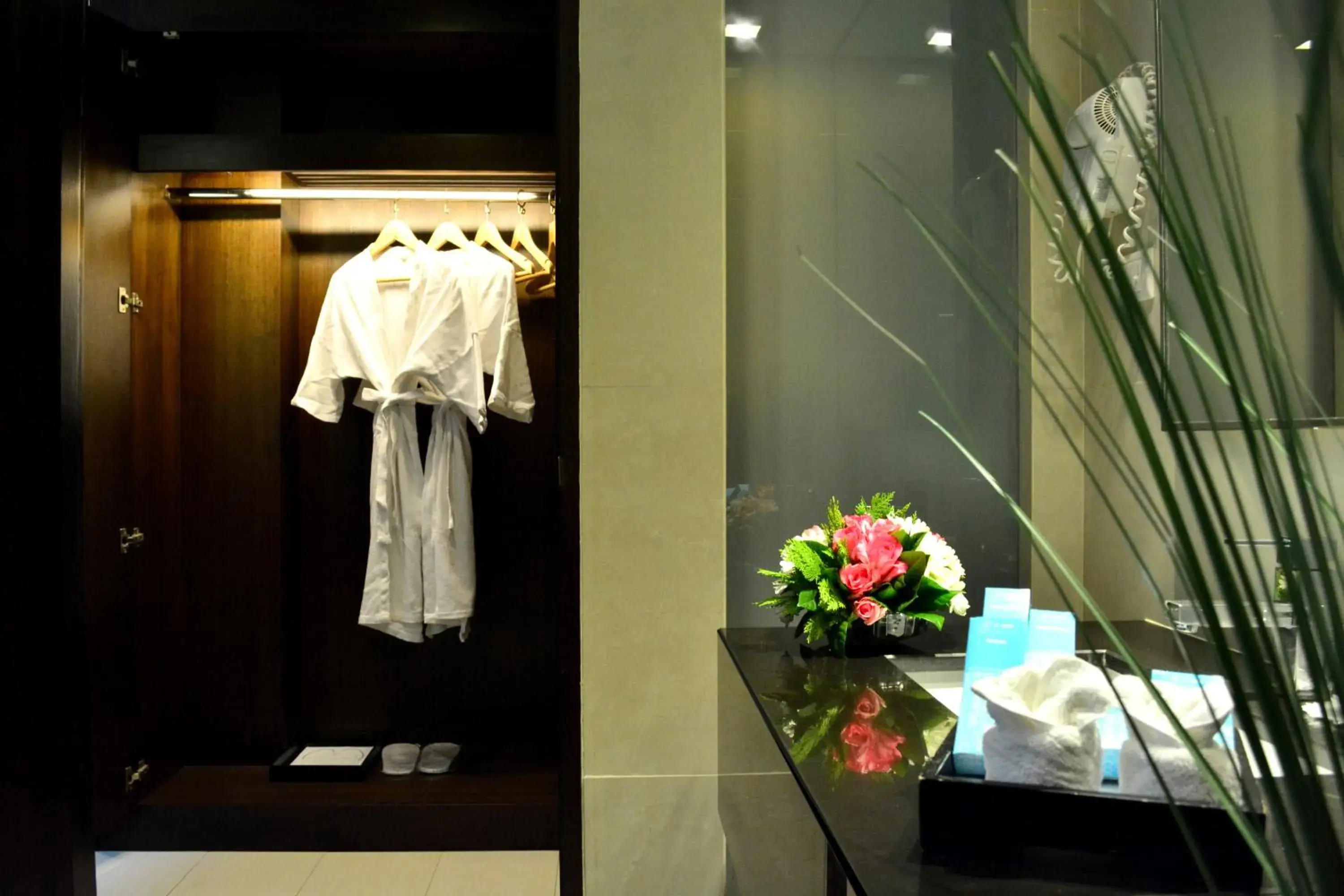 Deluxe Double Room in Happihaus Hotel Bangkok Deluxe Double Room in Happihaus Hotel Bangkok