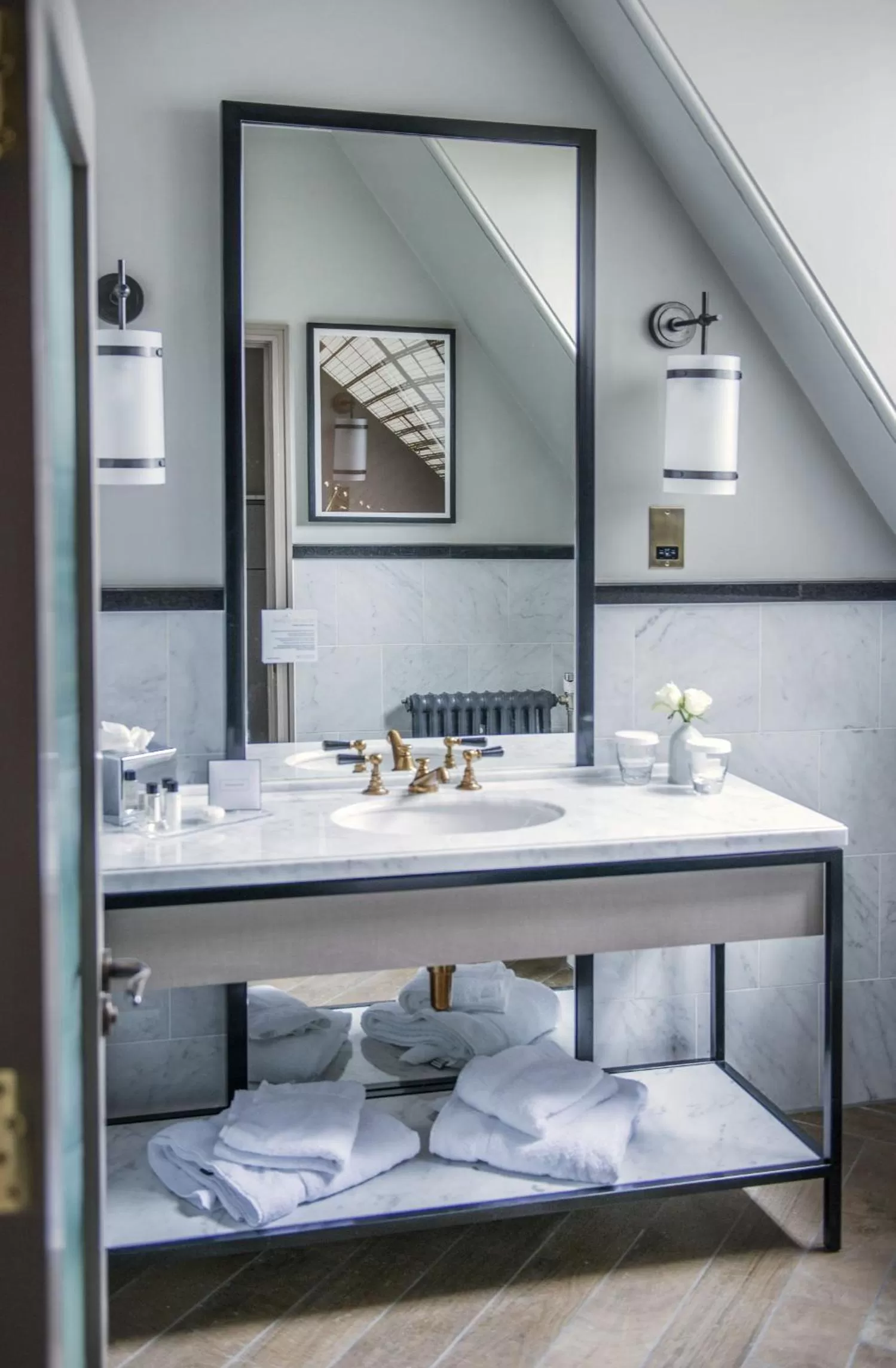 Bathroom in voco Grand Central Glasgow by IHG