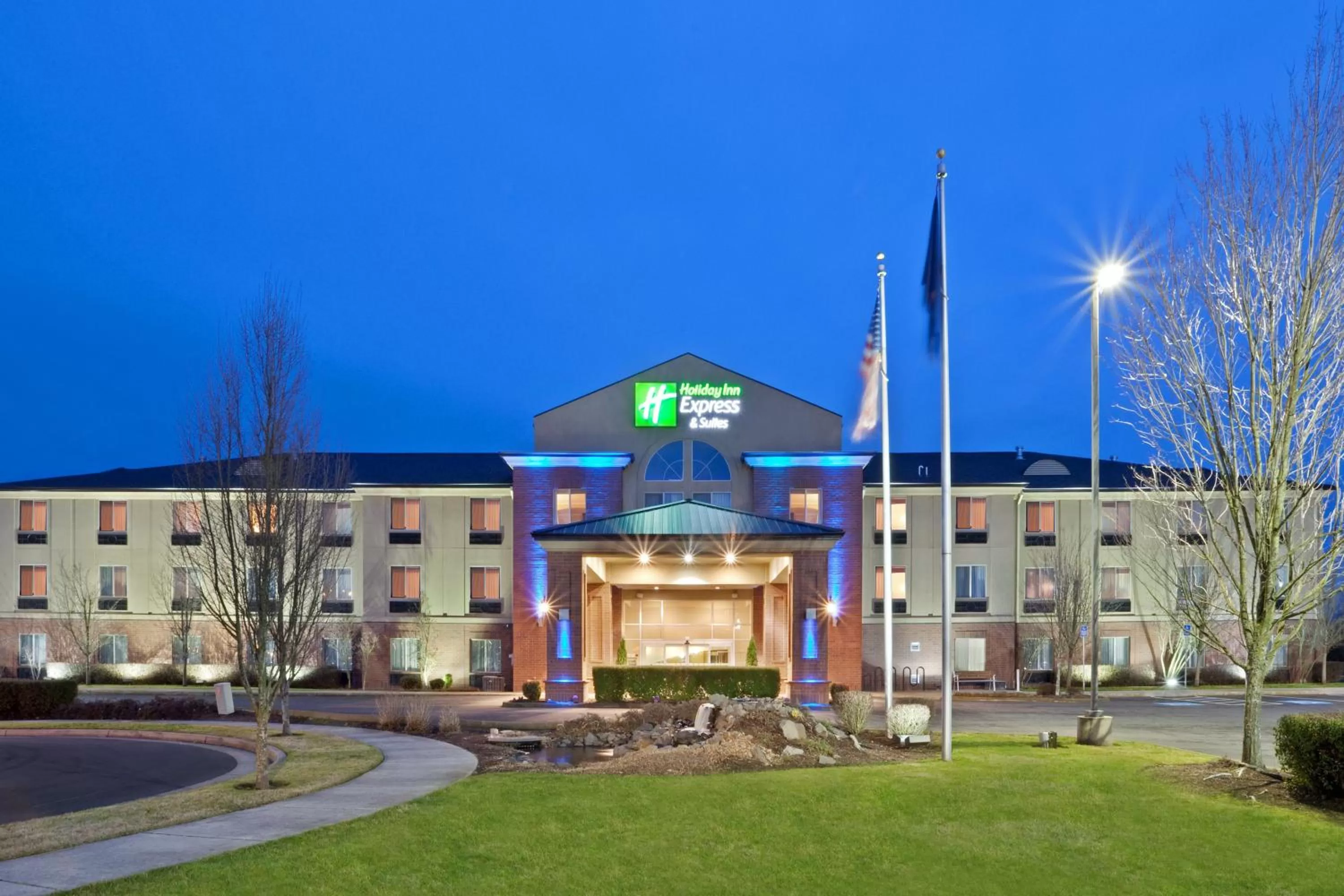 Property building in Holiday Inn Express & Suites Albany by IHG