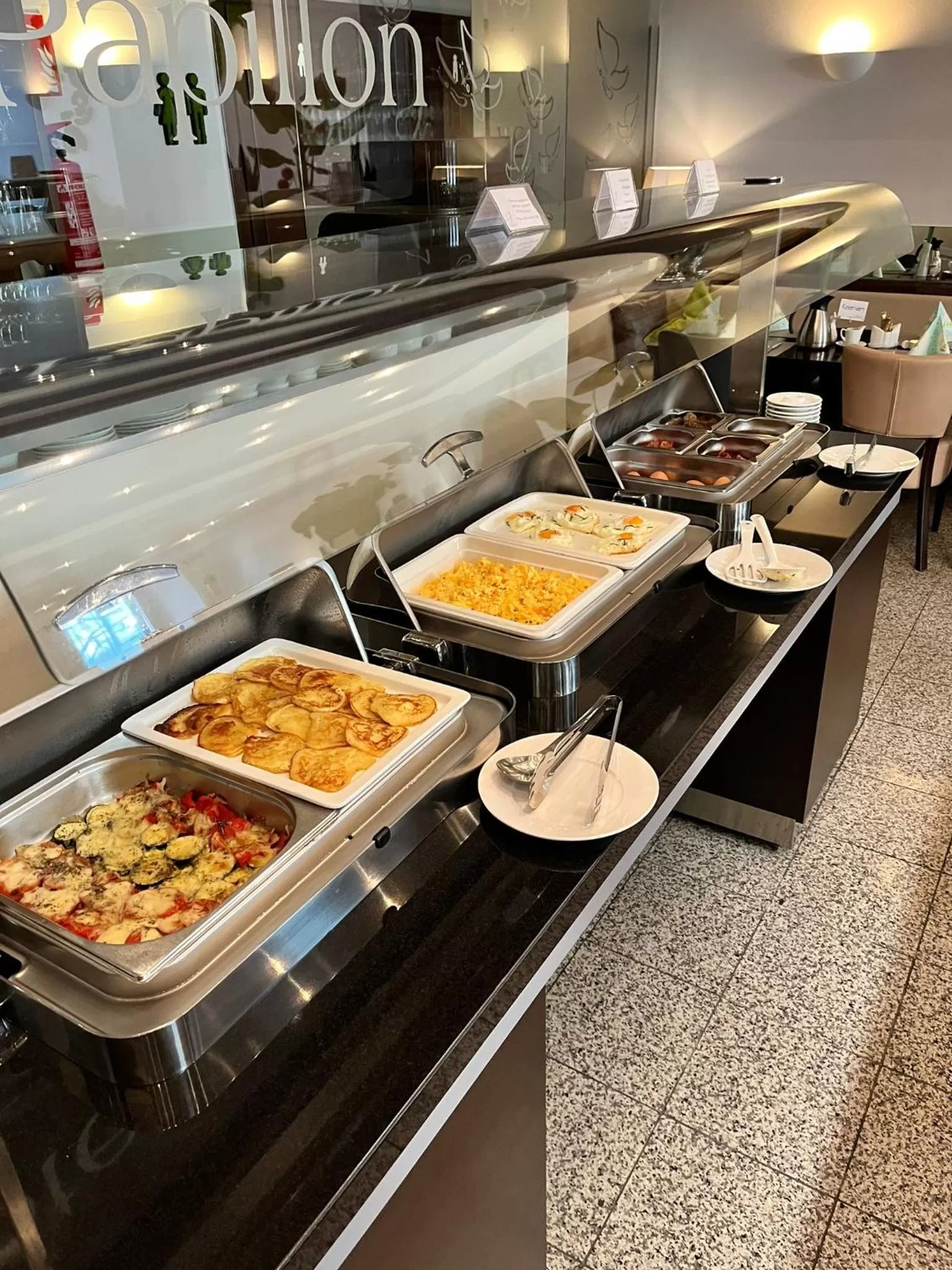 Buffet breakfast in Boutique-garni Hotel Papillon