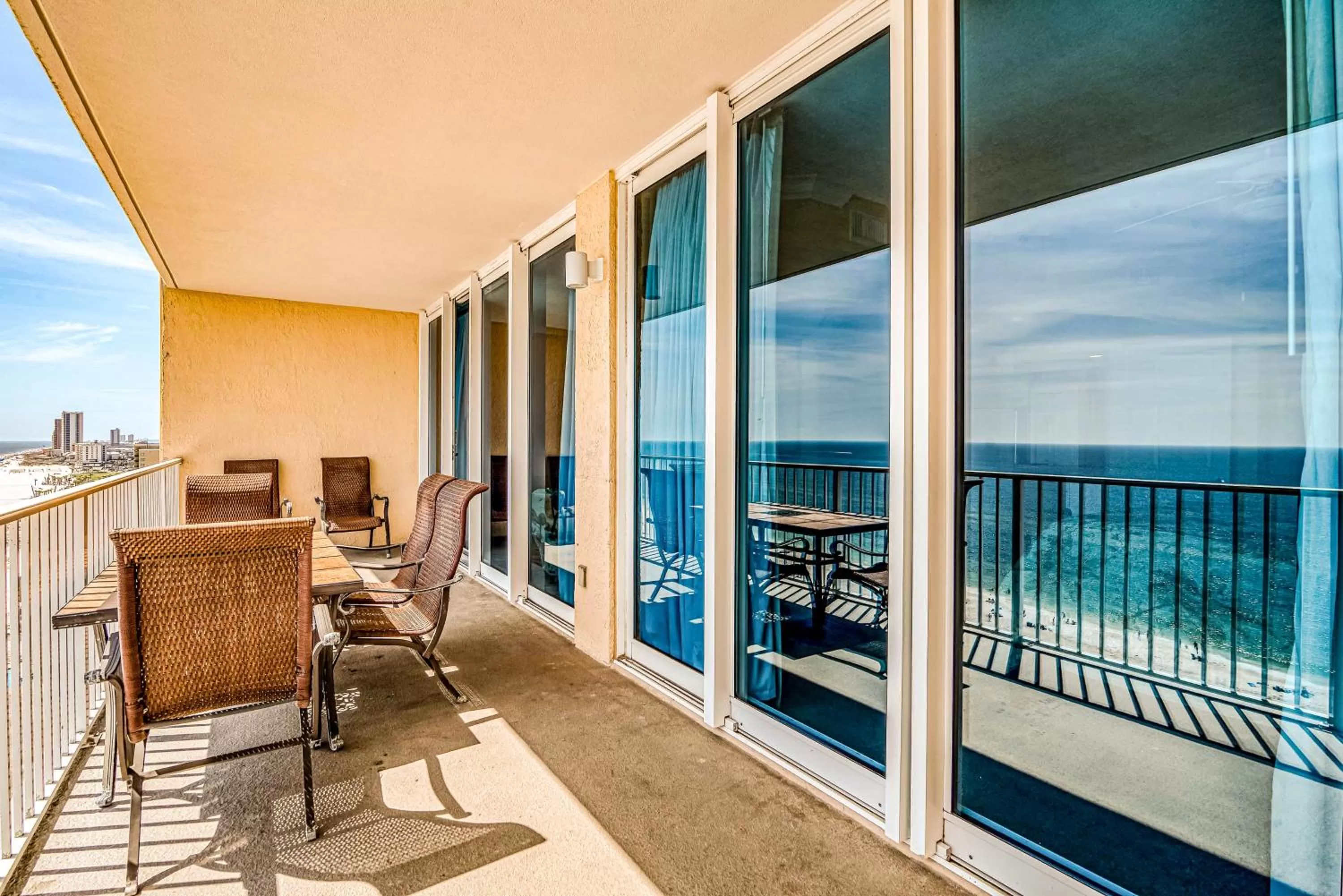 Balcony/Terrace in San Carlos #1208