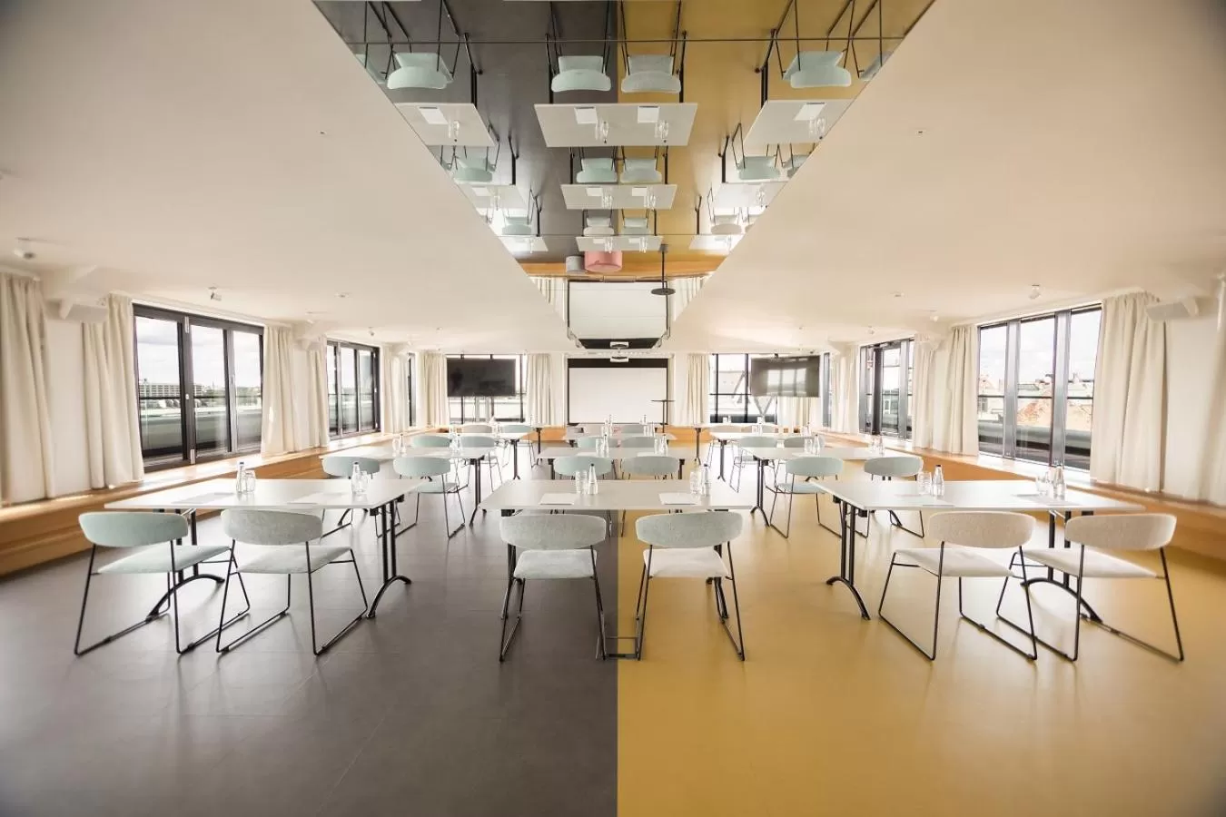 Meeting/conference room in Wellton Riverside SPA Hotel