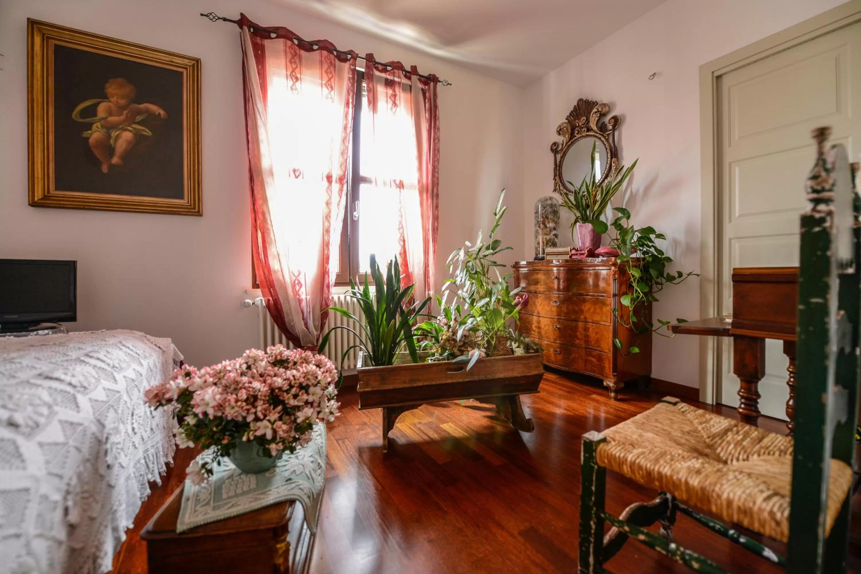 Bedroom in Il Giardino Incantato