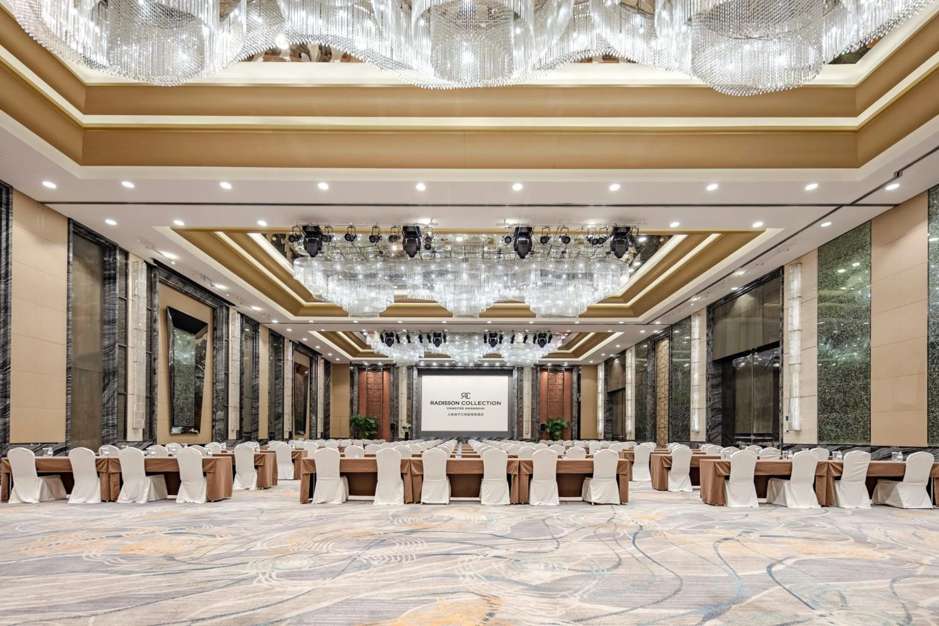 Meeting/conference room in Radisson Collection Hotel, Yangtze Shanghai