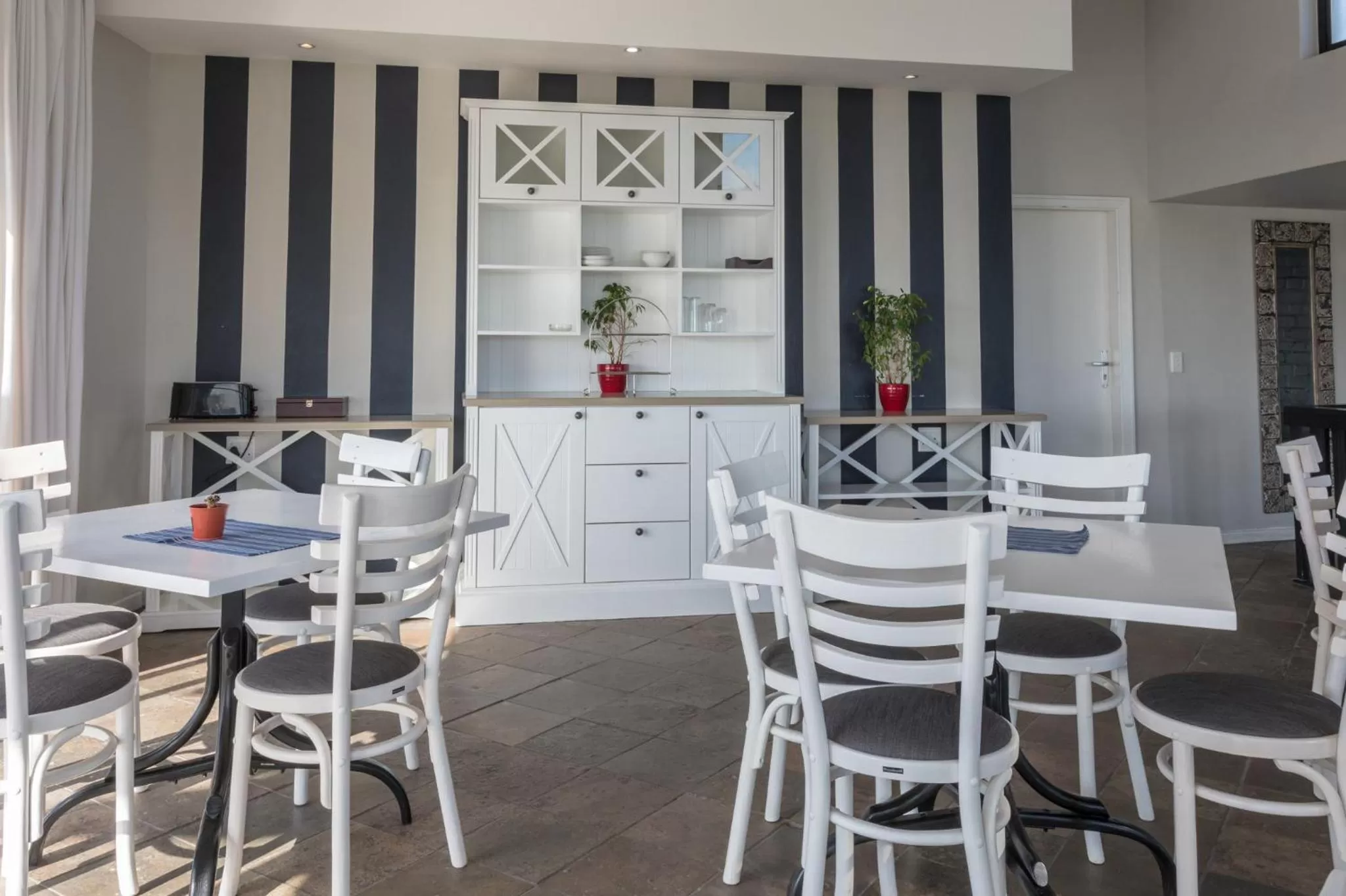 Breakfast in Oyster Box Guesthouse