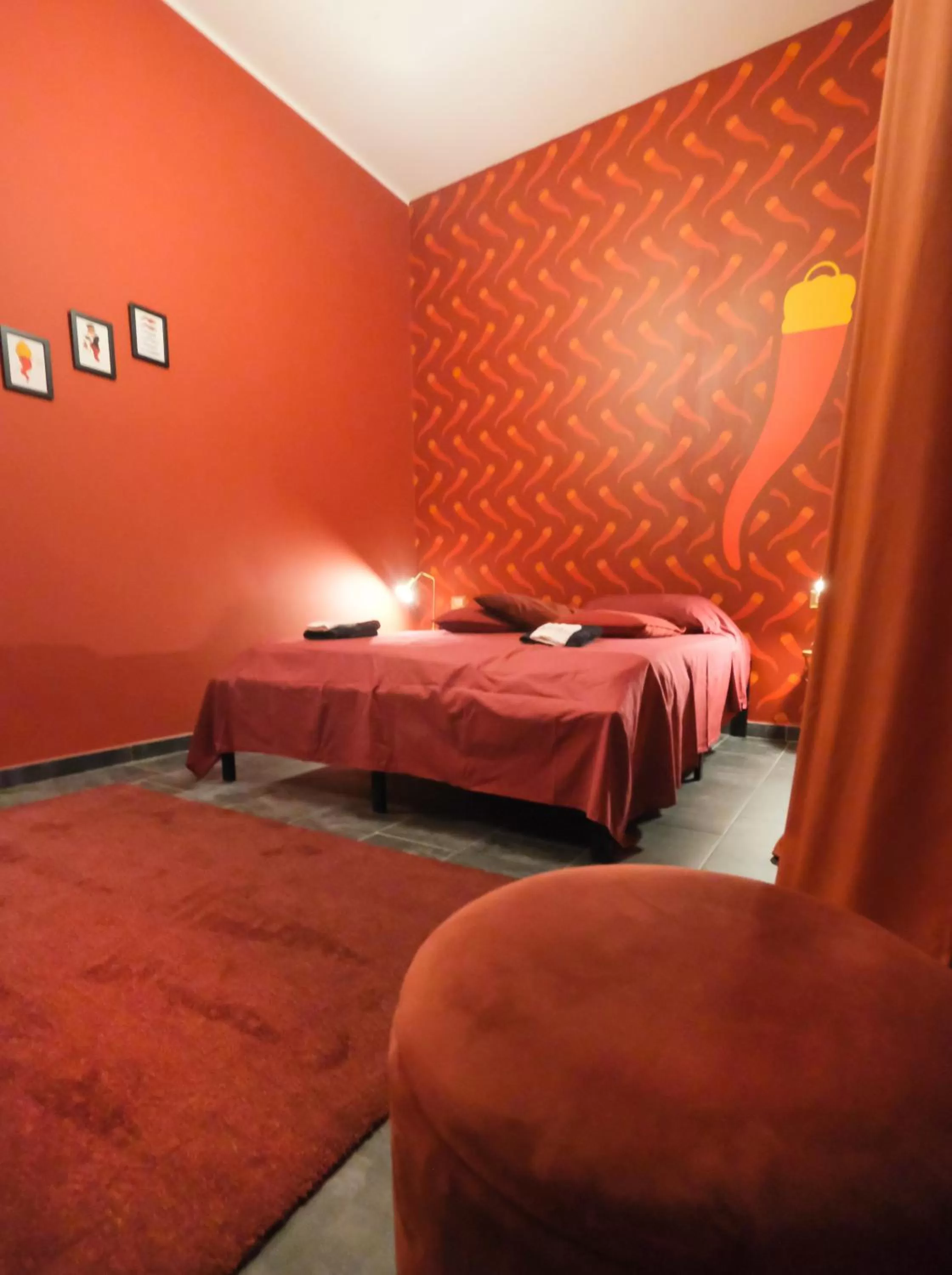 Bedroom, Bed in LH51 B&B