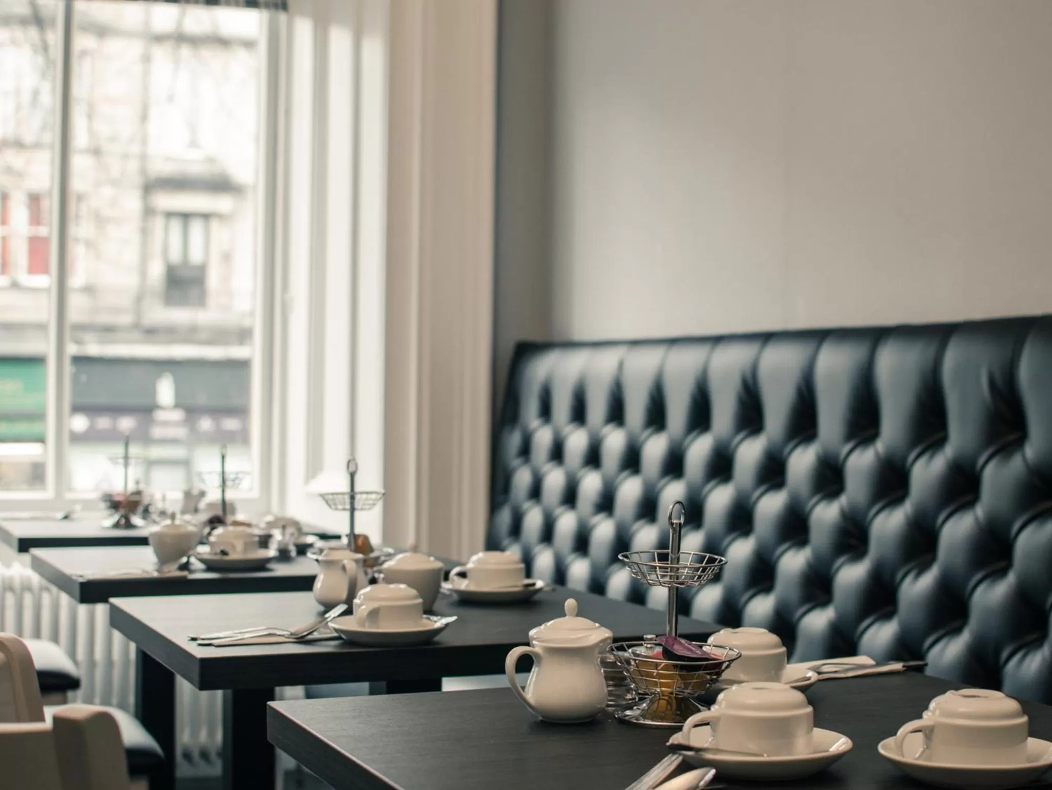 Restaurant/places to eat in Royal West End Hotel