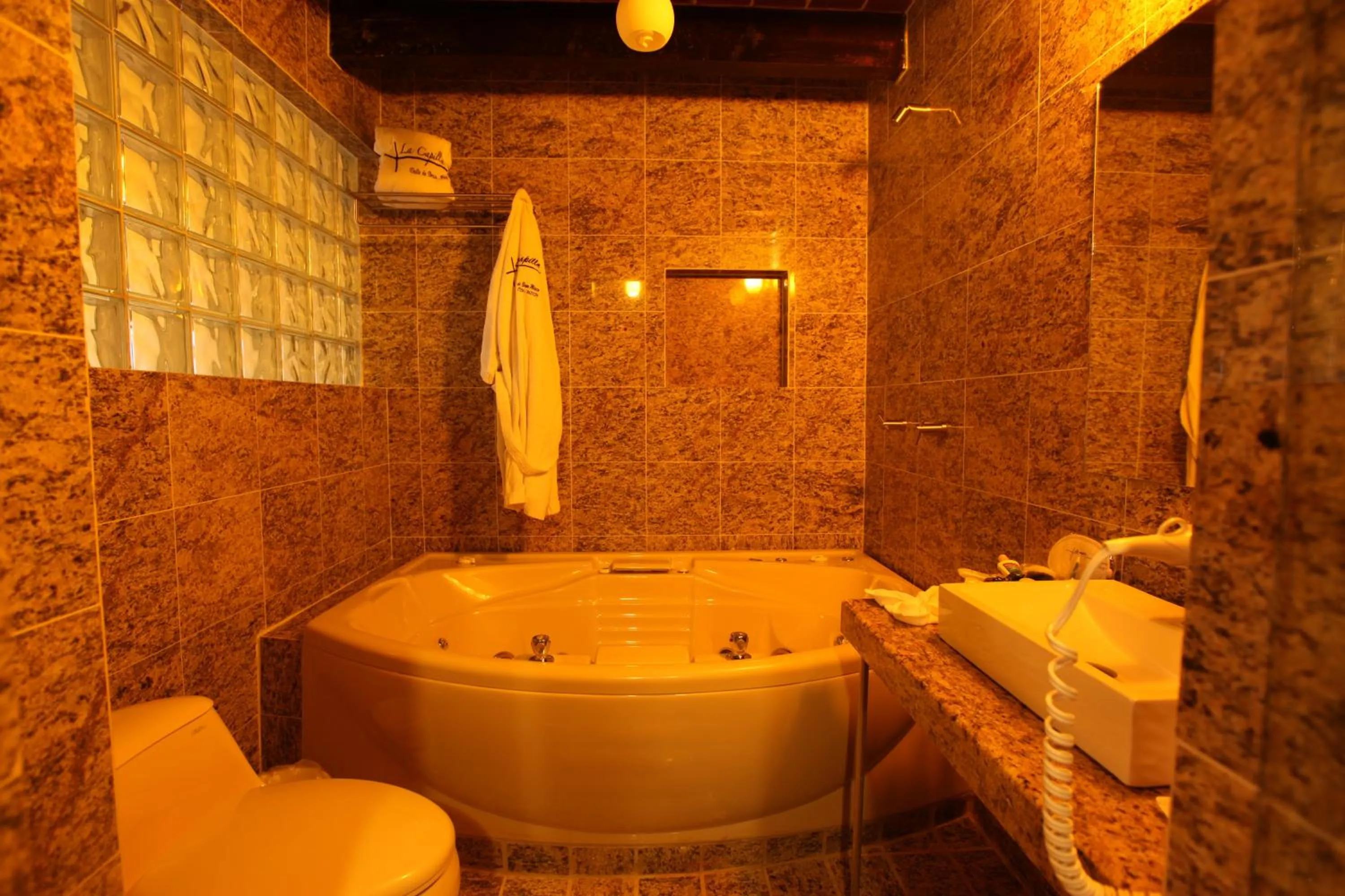 Bathroom in La Capilla Hotel Boutique