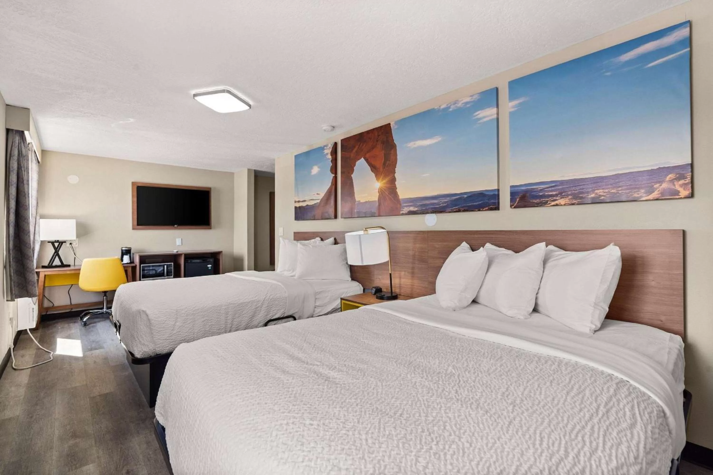 Photo of the whole room, Bed in Days-Inn by Wyndham Albuquerque I-25