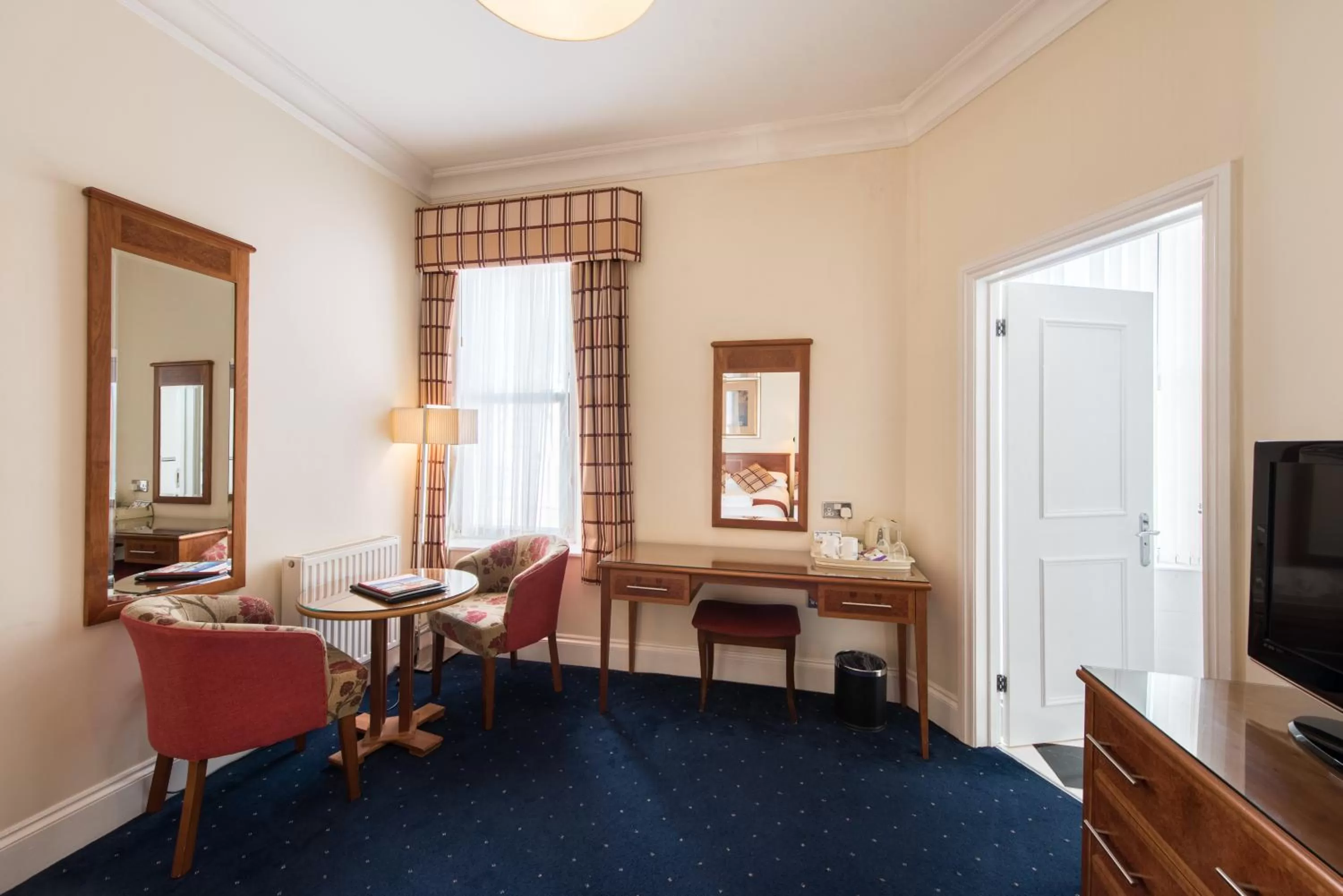 TV and multimedia in The Palace Hotel