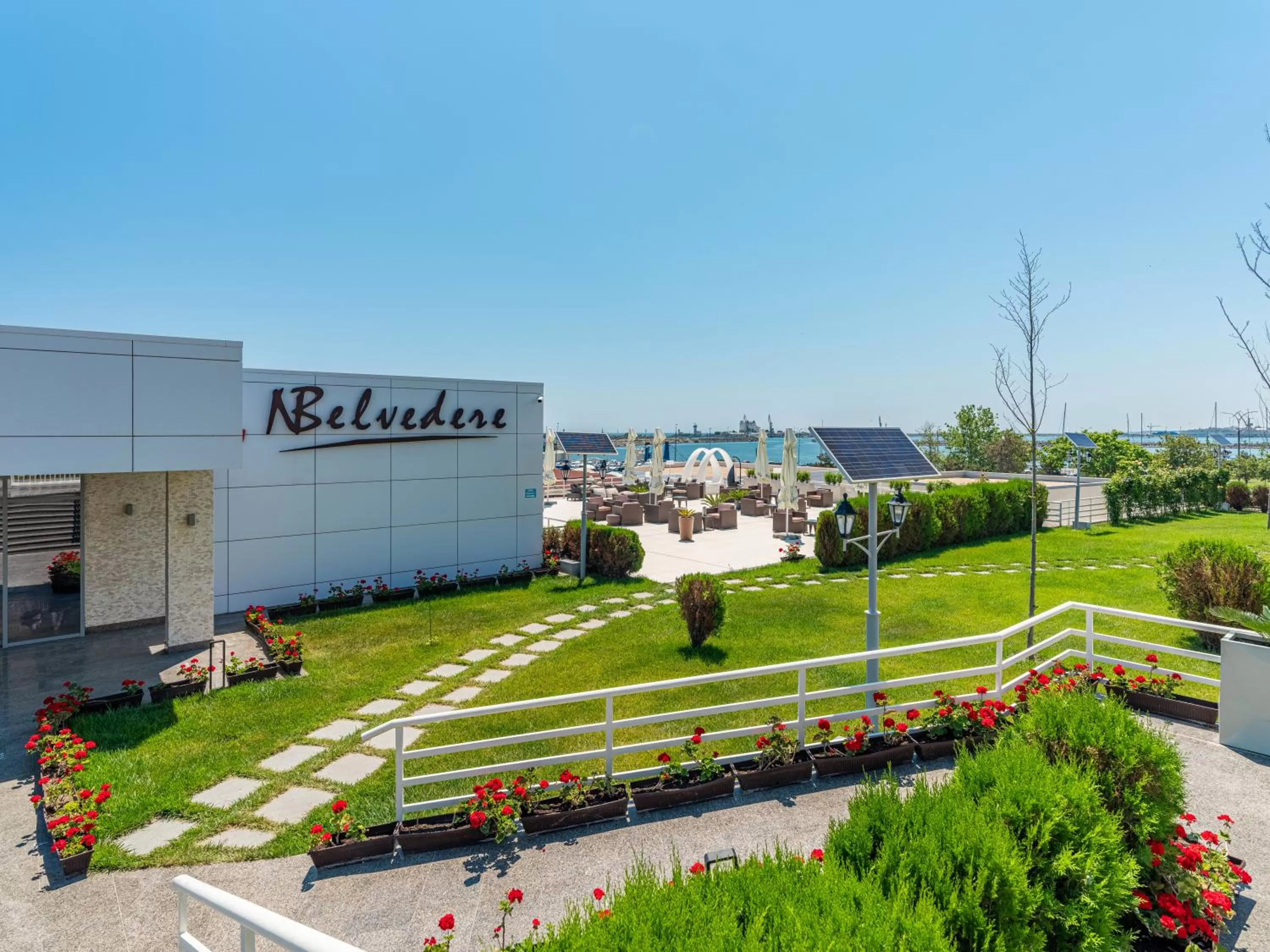 Garden in New Belvedere