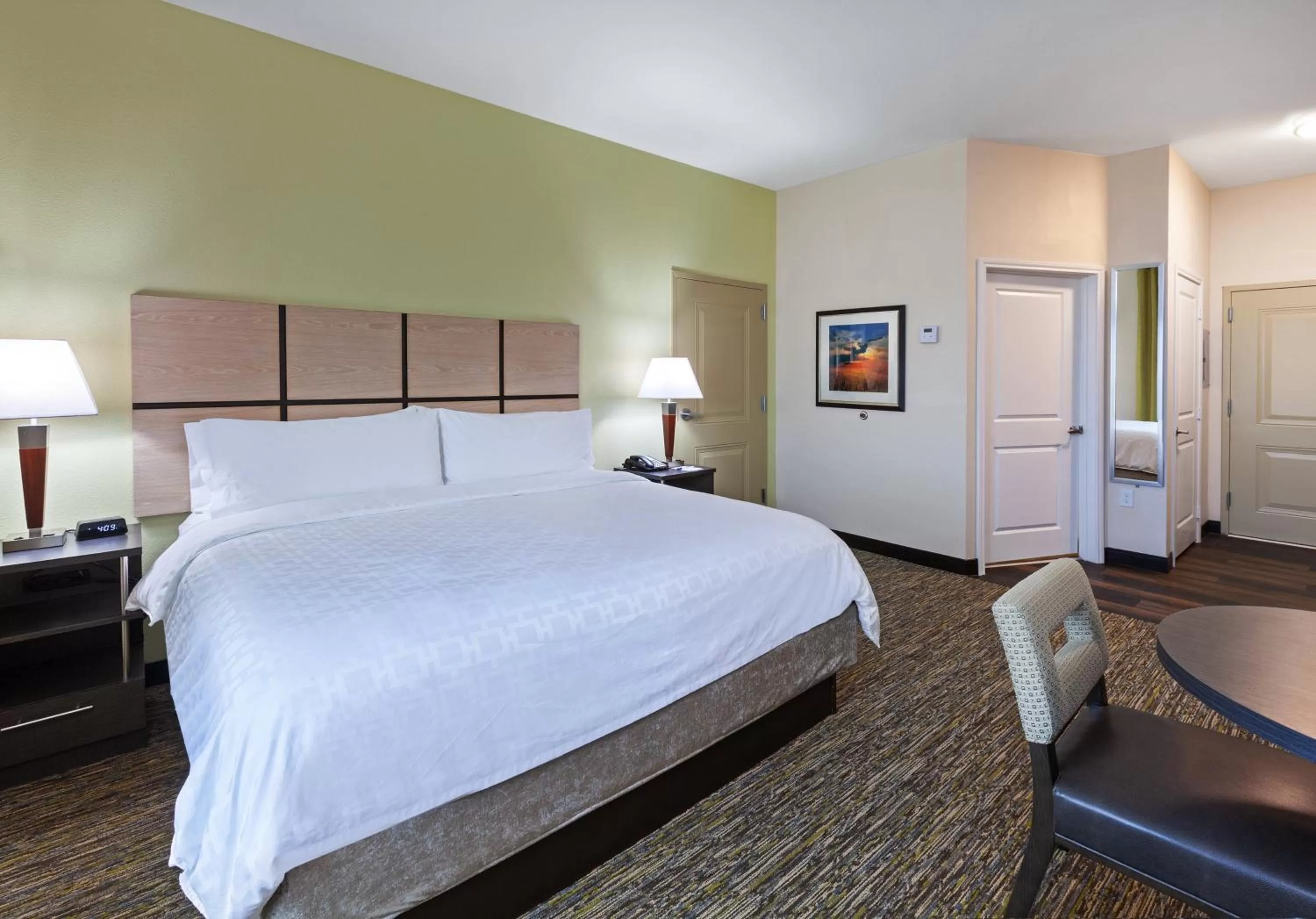 Photo of the whole room, Bed in Candlewood Suites - Houston - Pasadena by IHG