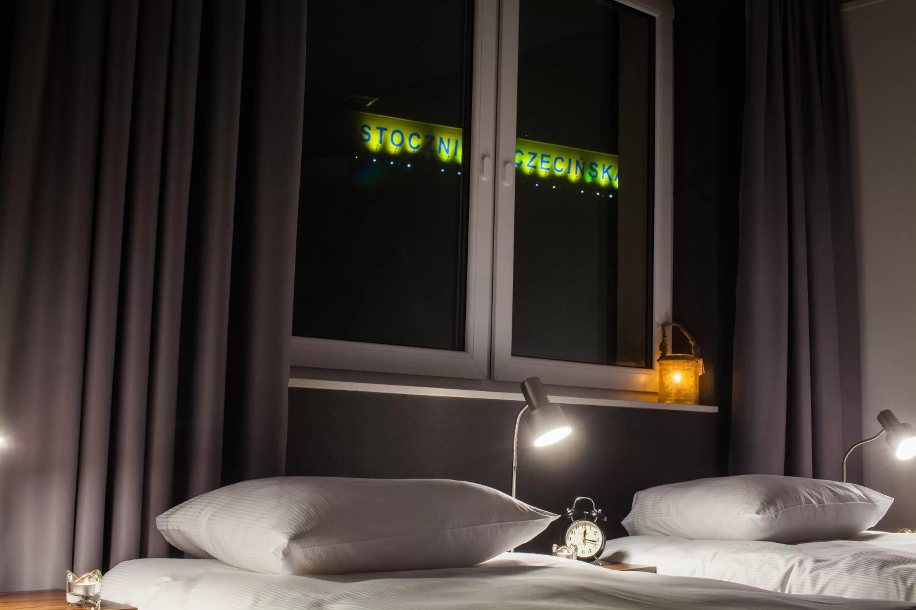 Neighbourhood, Bed in Vulcan Hotel