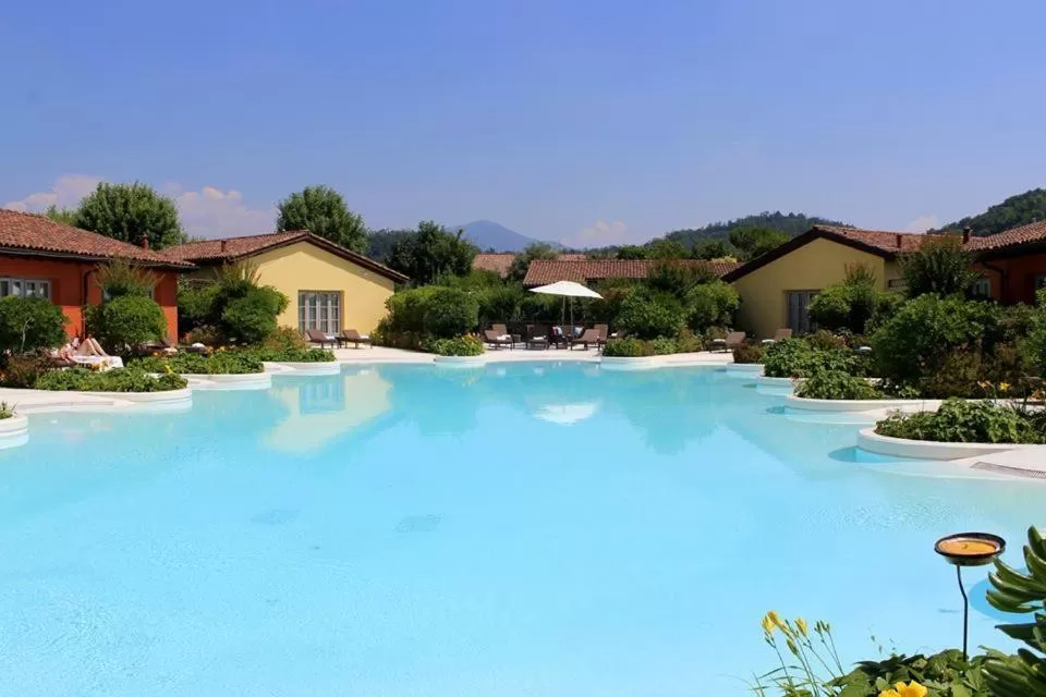 Day in Joia Hotel & Luxury Apartments RTA