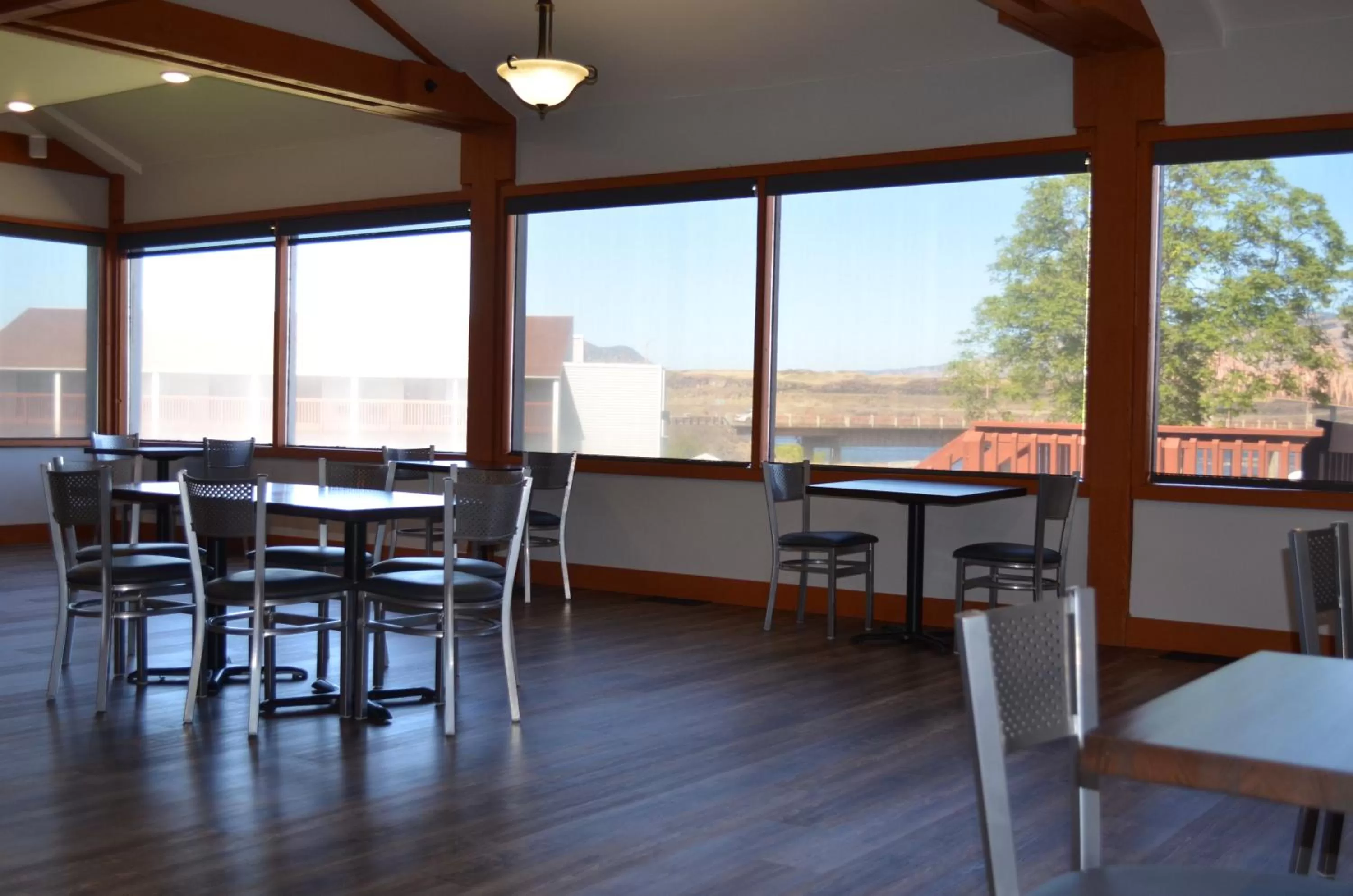 Restaurant/places to eat in Shilo Inns Suites The Dalles