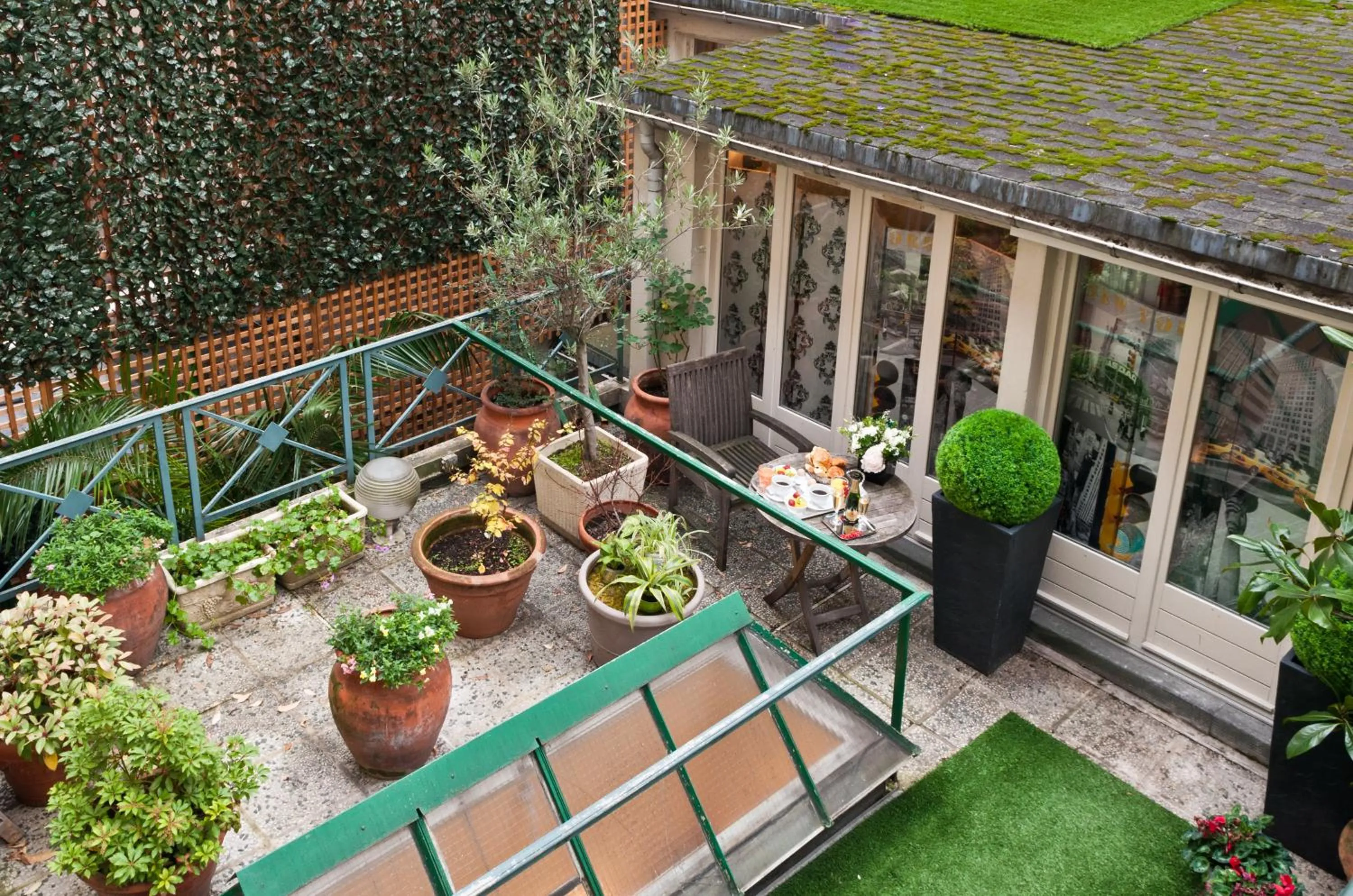 Balcony/Terrace in Hotel Monceau Wagram