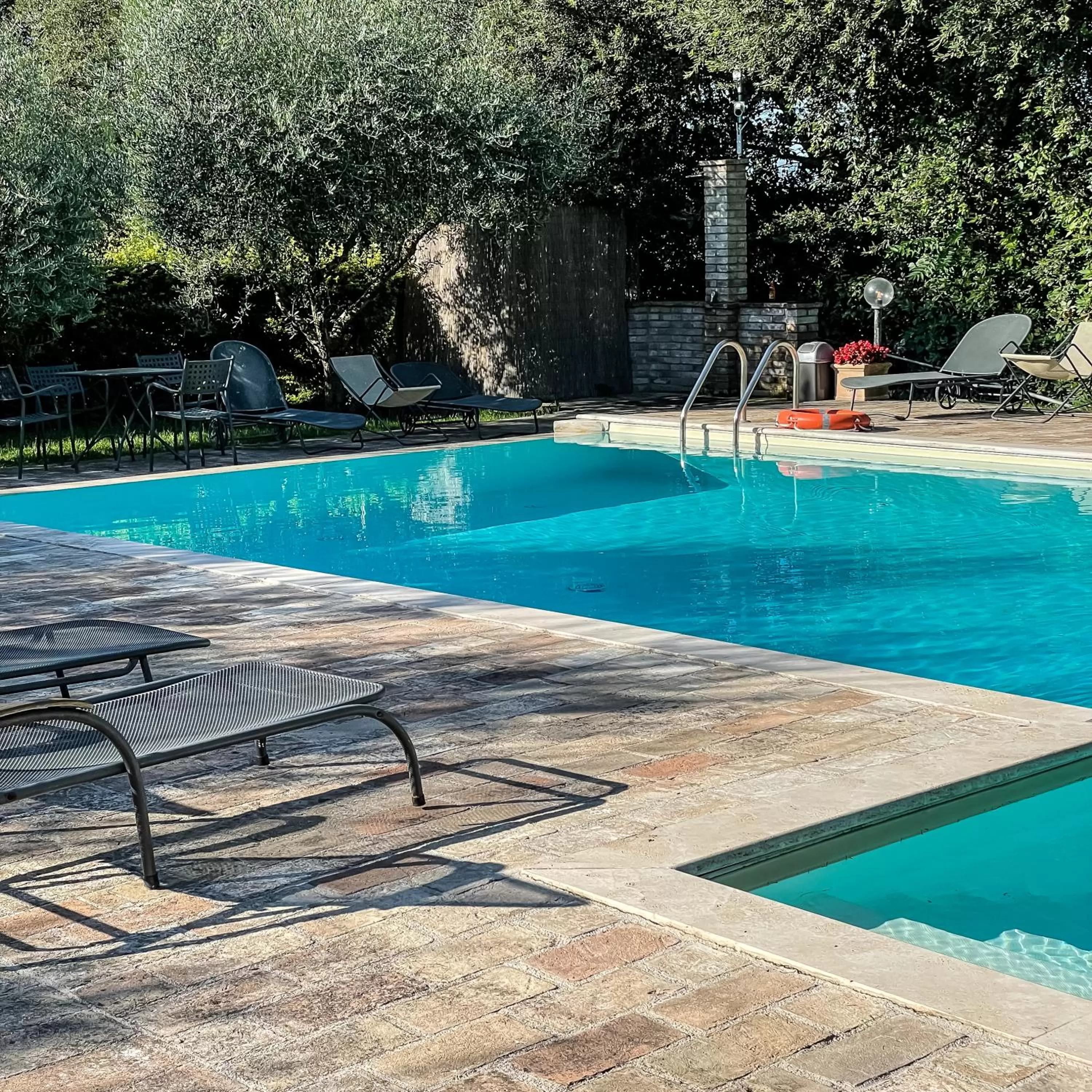 Swimming pool in Hotel & Spa Villa dei Mosaici