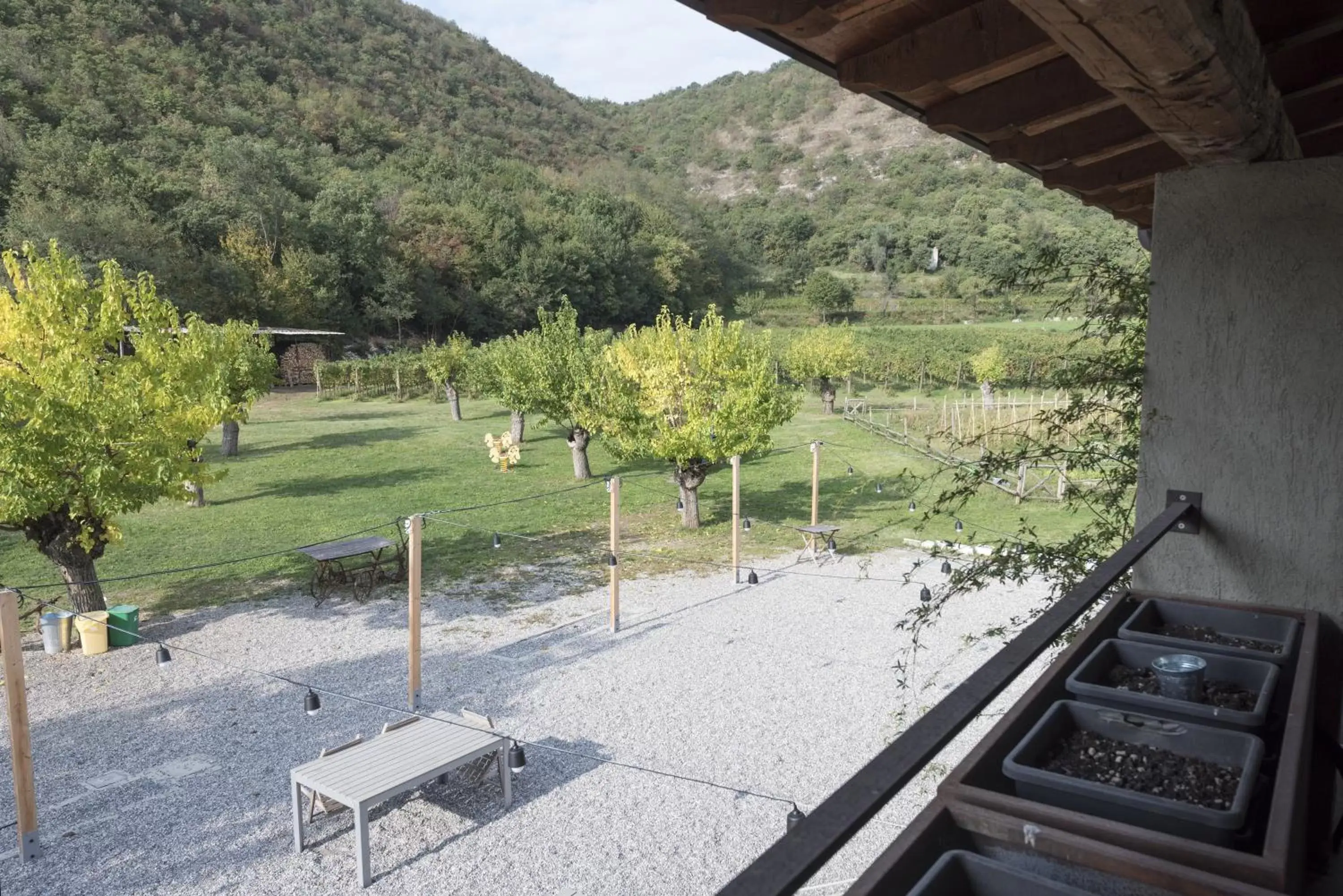 Double Room with Mountain View in Agriturismo Locanda Del Pesco Double Room with Mountain View in Agriturismo Locanda Del Pesco