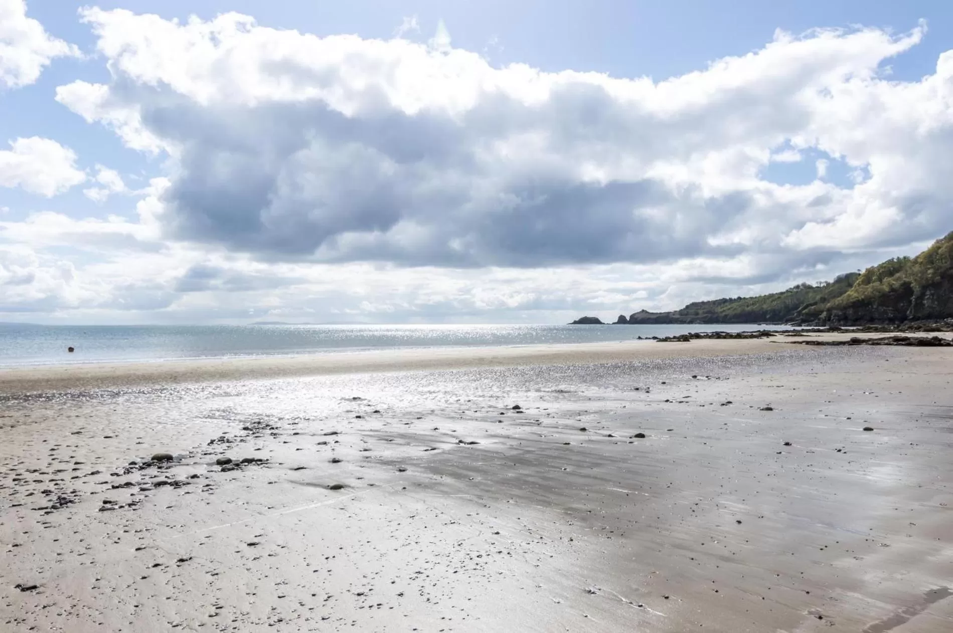 Floor plan, Beach in No 3 Ocean Cabins Disabled Room - Saundersfoot Harbour - Saundersfoot