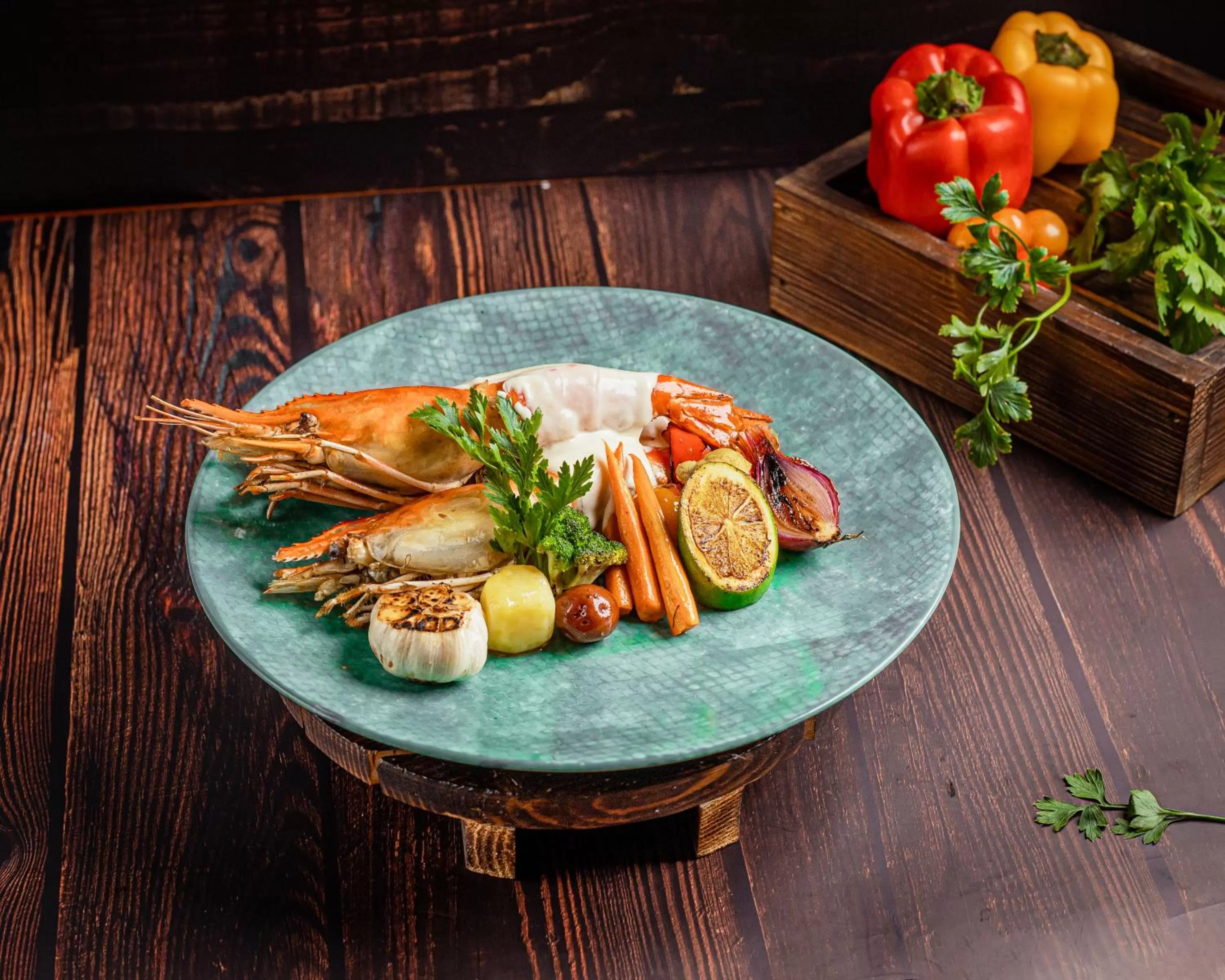 Restaurant/places to eat in Holiday Inn Dhaka City Centre by IHG