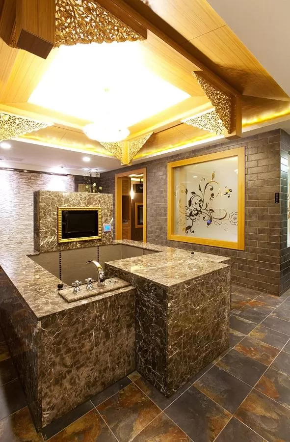 Bathroom in Discovery Motel - Yanping