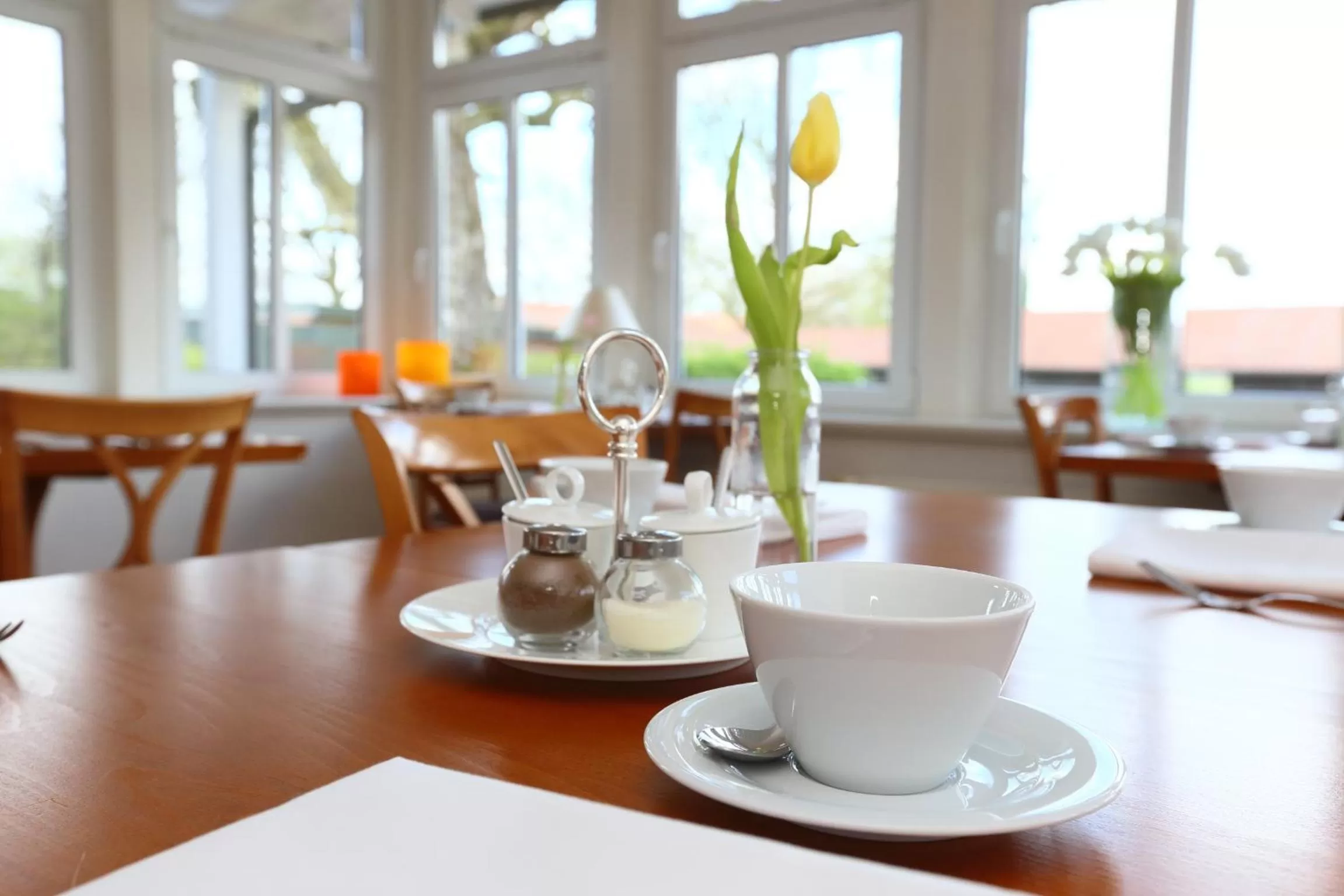 Restaurant/places to eat in Hotel&Häuser HF GmbH