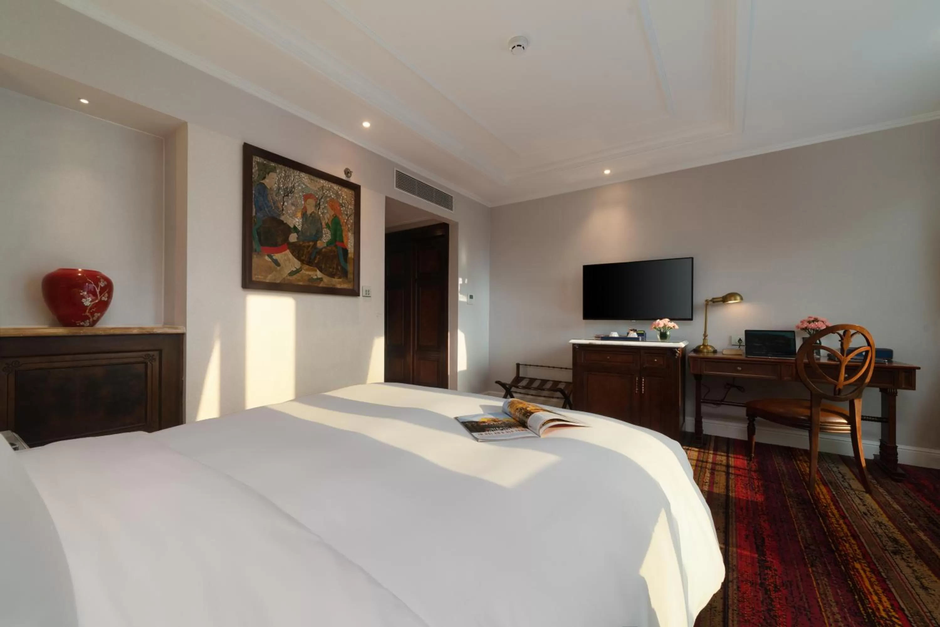 Bedroom, Bed in The Lapis Hotel