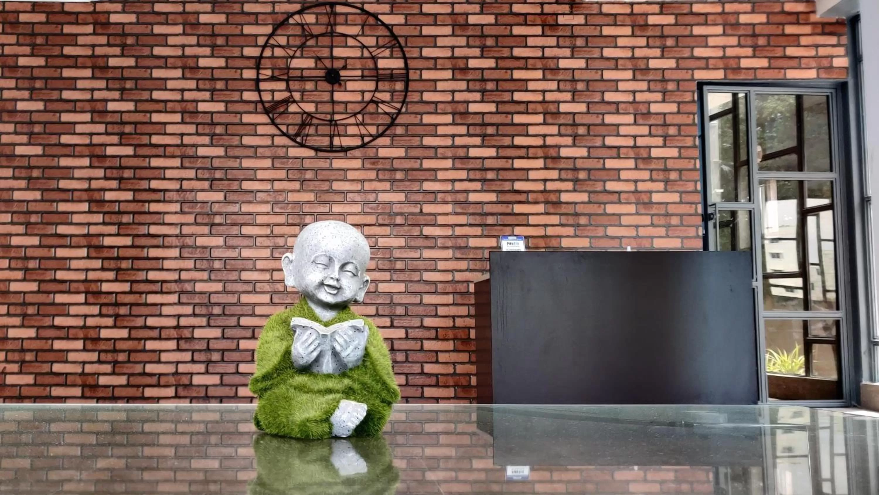 Communal lounge/ TV room in RESTEL STUDIO FLATS