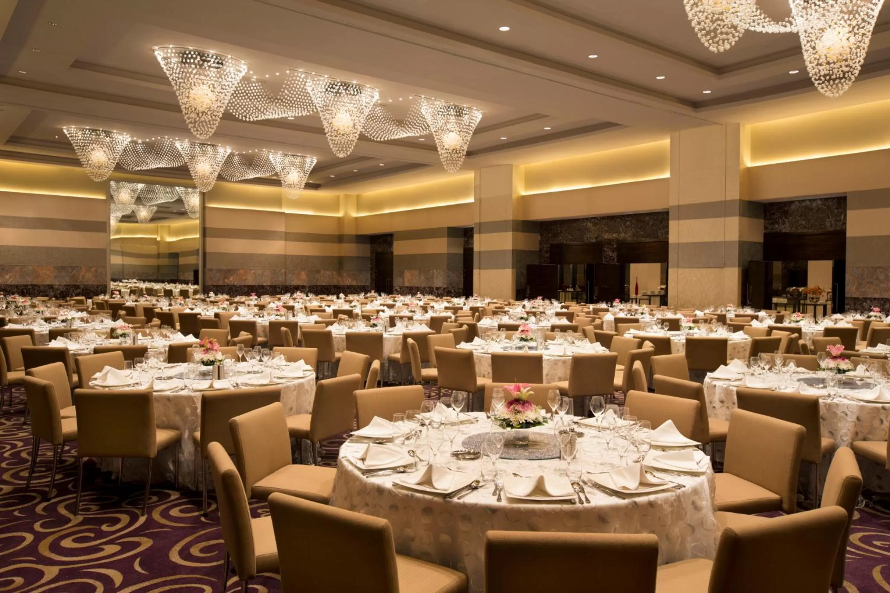 Banquet/Function facilities in Millennium Al Rawdah Hotel
