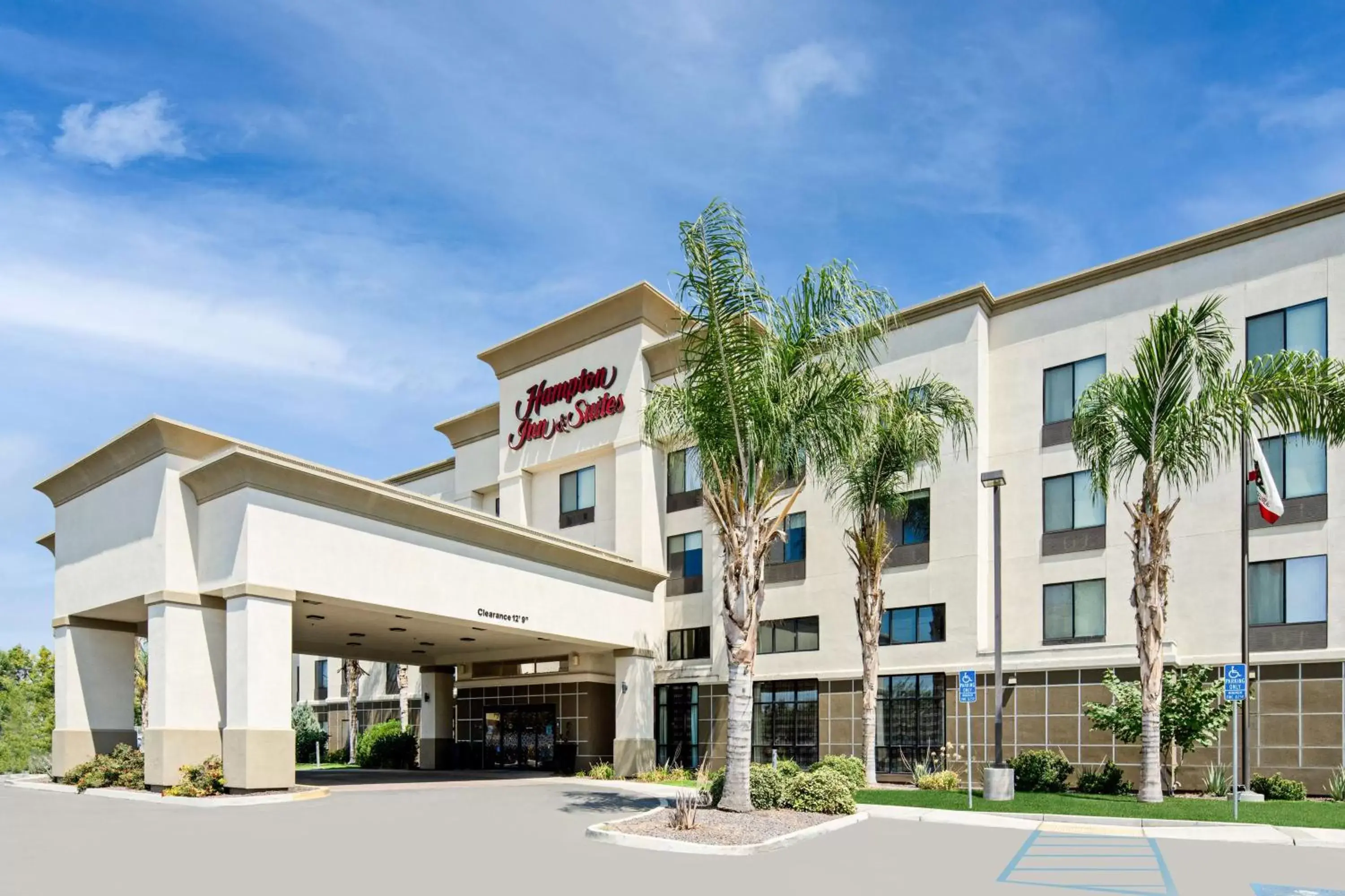 Hampton Inn and Suites Bakersfield / Highway 58 Hampton Inn and Suites Bakersfield / Highway 58