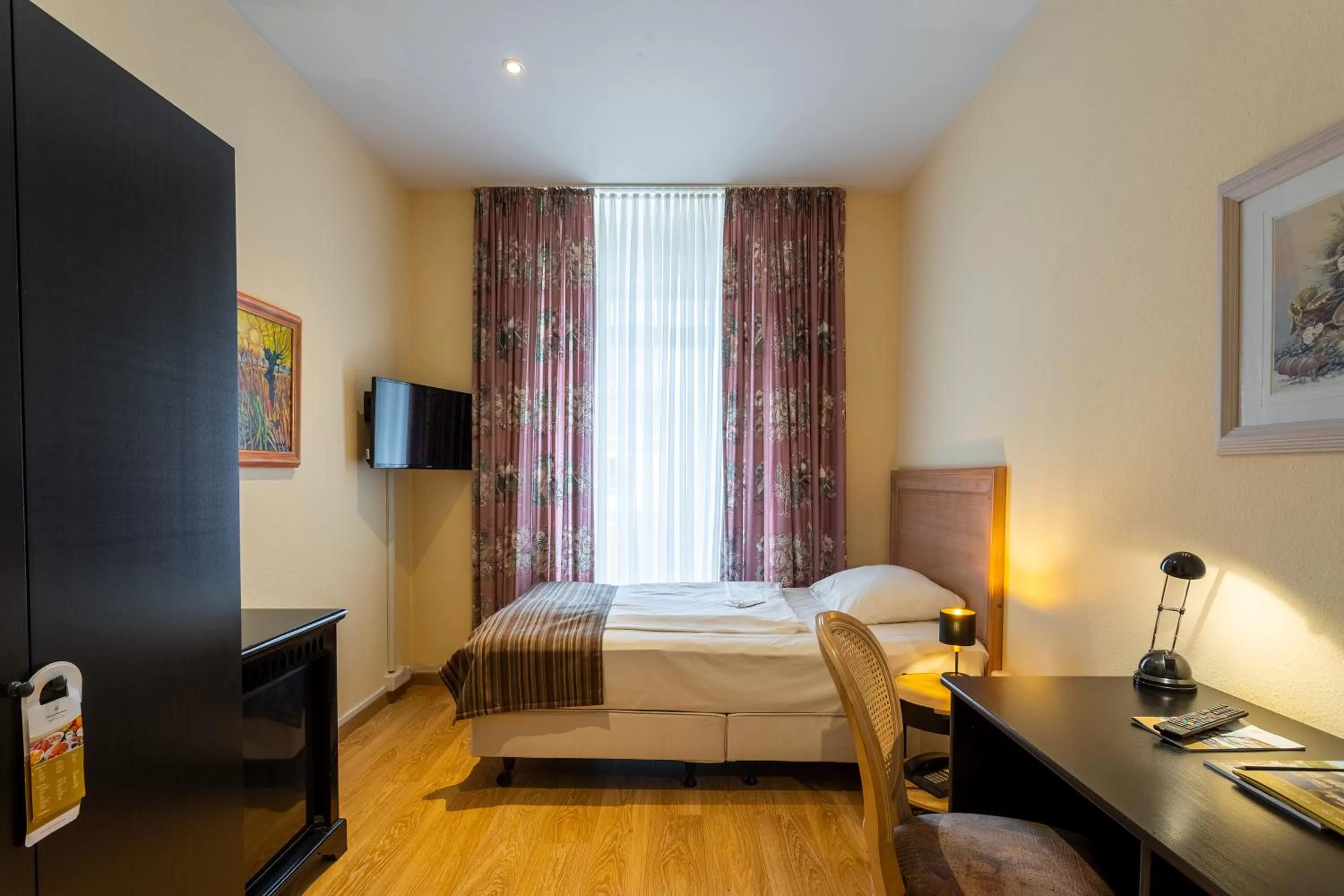 Bedroom, Bed in Hotel Am Mühlenteich