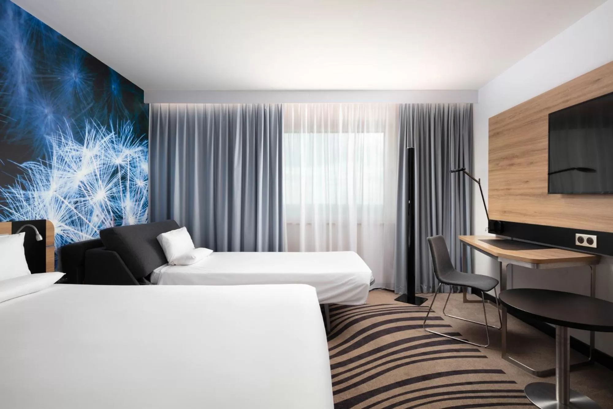 Bed in Novotel Poznan Centrum