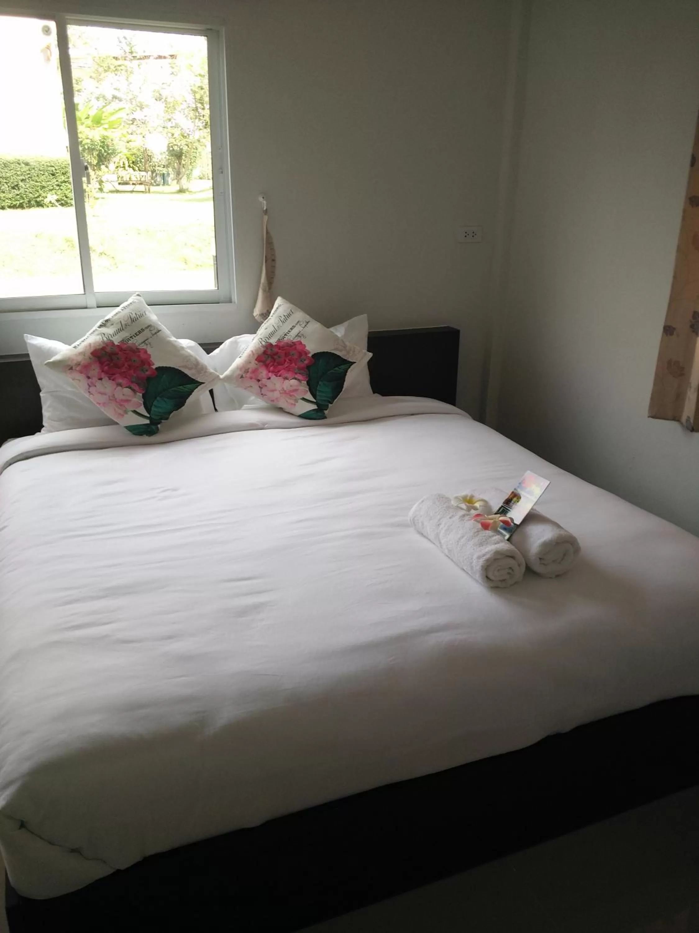 Bed in Baan Suan Thanwalai Khon Kaen