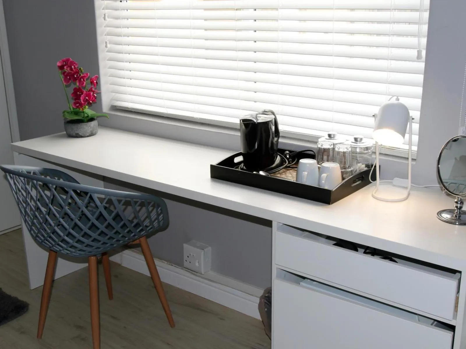 Coffee/tea facilities in Dolphin Inn Guesthouse