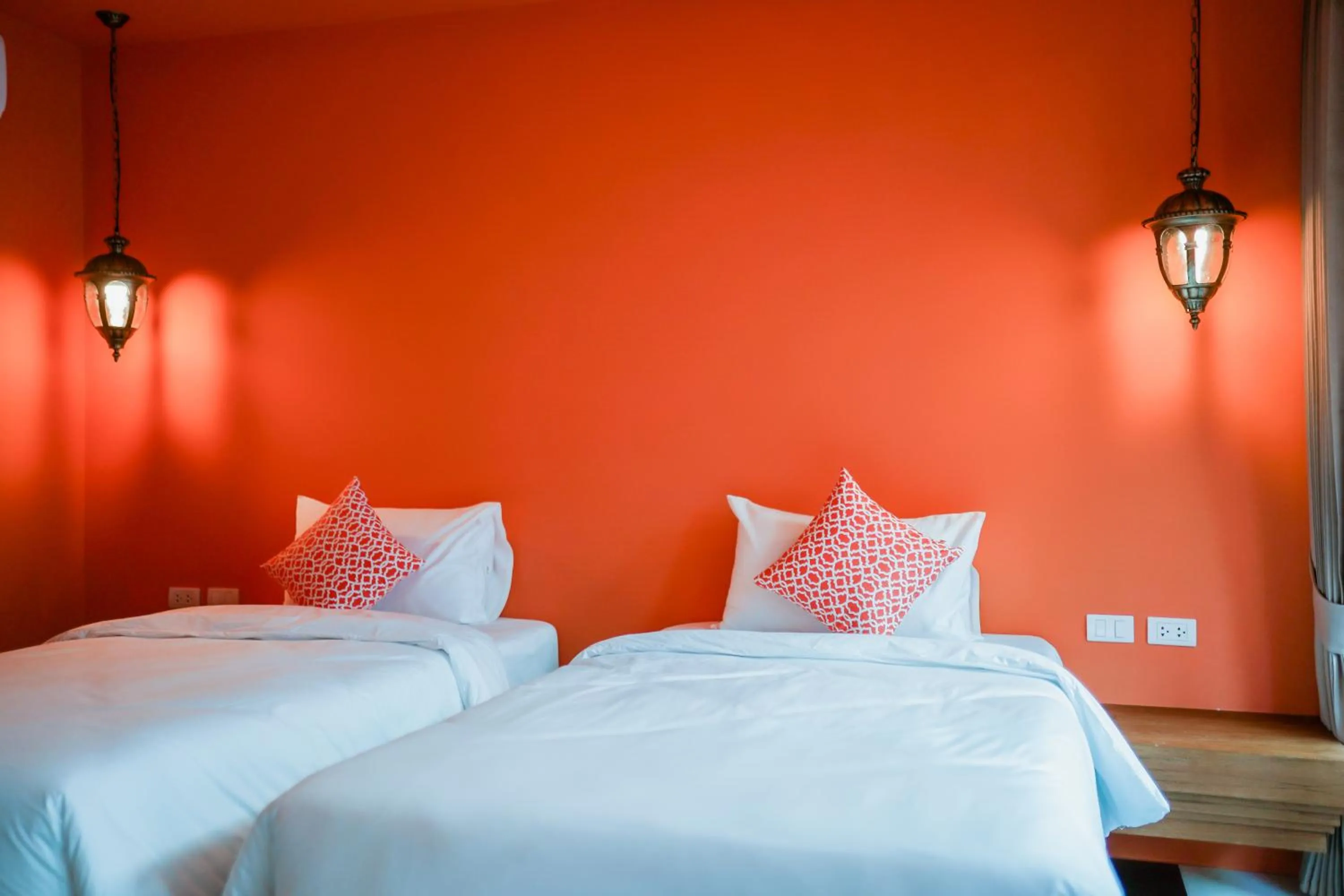 Photo of the whole room, Bed in Khaleej Mass Hotel Patong